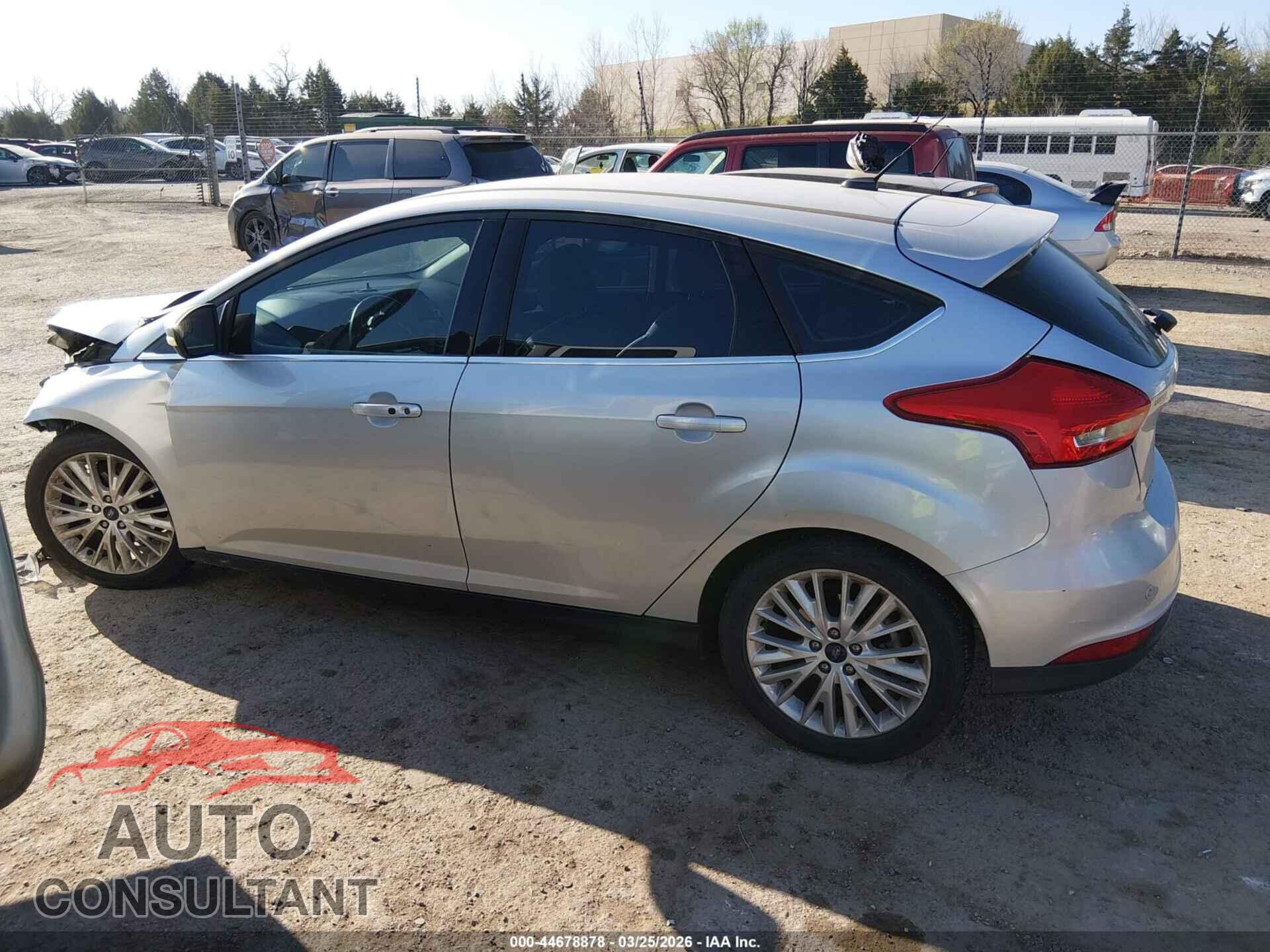 FORD FOCUS 2016 - 1FADP3N25GL307462
