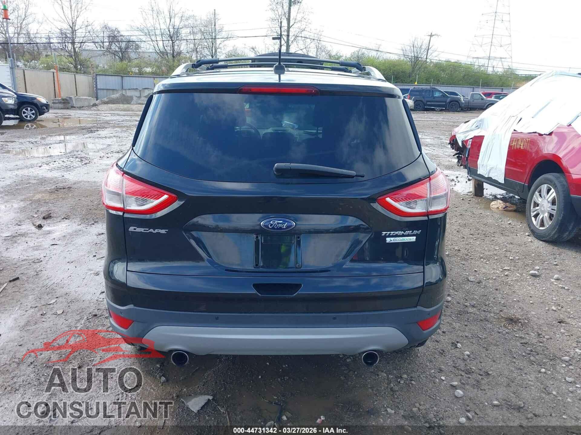 FORD ESCAPE 2013 - 1FMCU0J91DUB09575