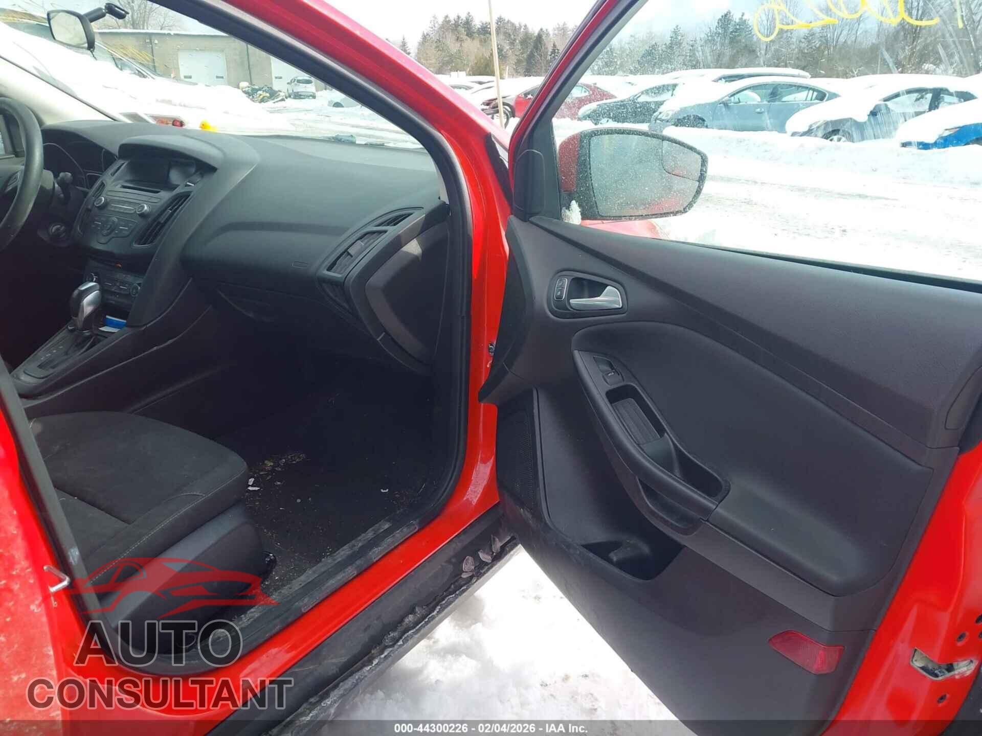 FORD FOCUS 2016 - 1FADP3F29GL348398