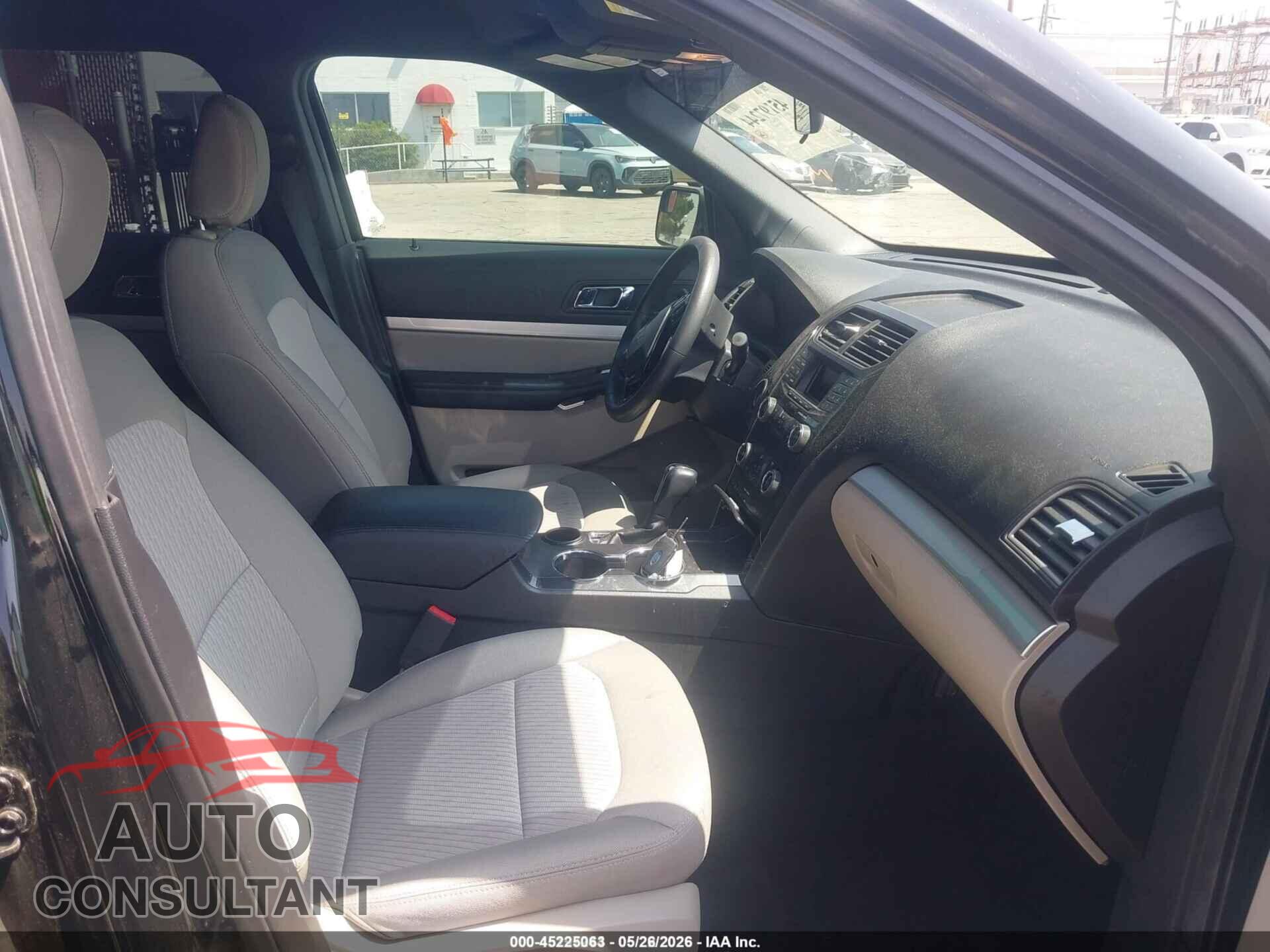 FORD EXPLORER 2018 - 1FM5K7B87JGB95160