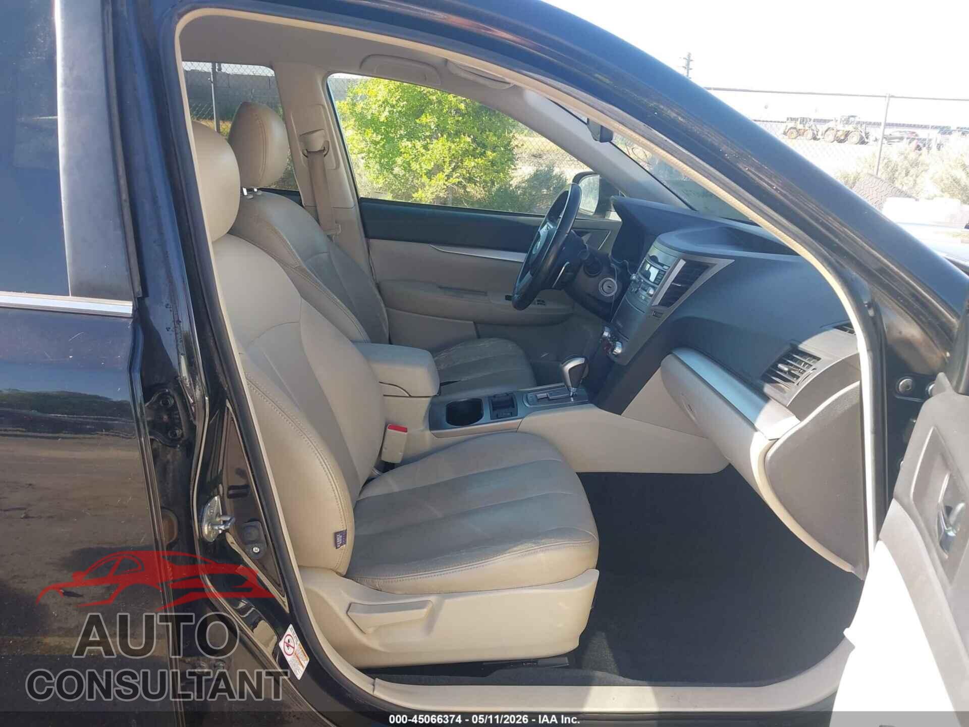 SUBARU OUTBACK 2011 - 4S4BRCCC5B3341817