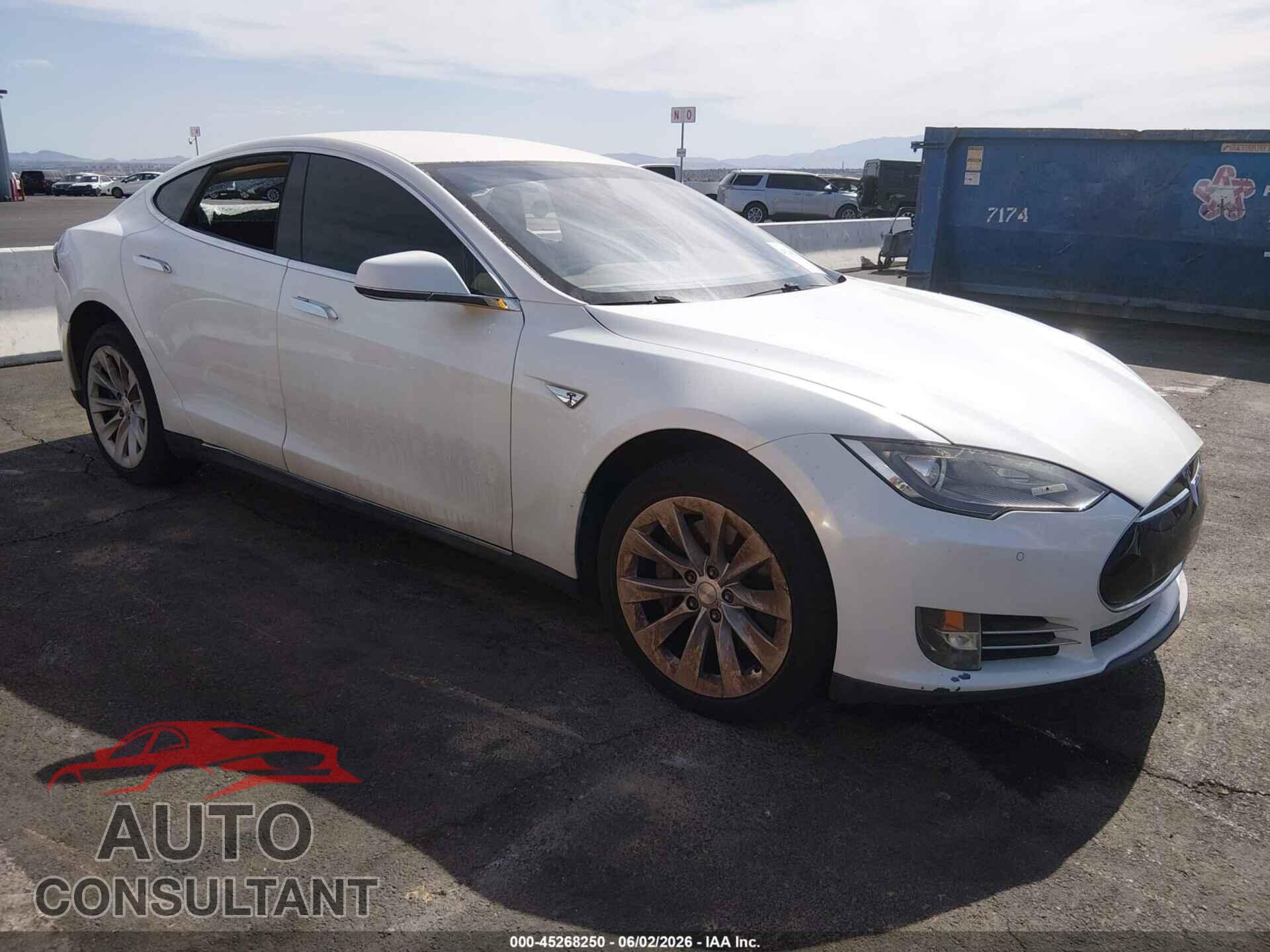TESLA MODEL S 2013 - 5YJSA1CN6DFP20879