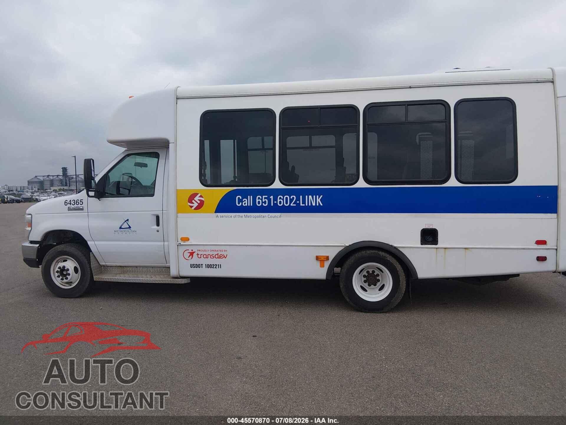 FORD E-450 CUTAWAY 2018 - 1FDFE4FS7JDC17451