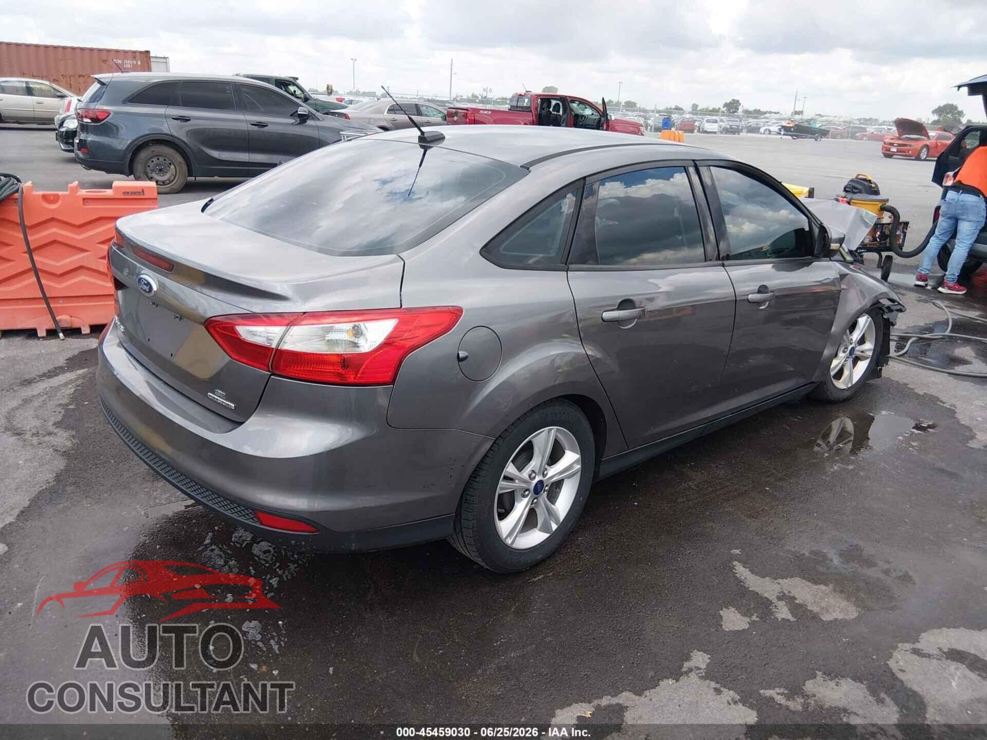FORD FOCUS 2014 - 1FADP3F23EL181260