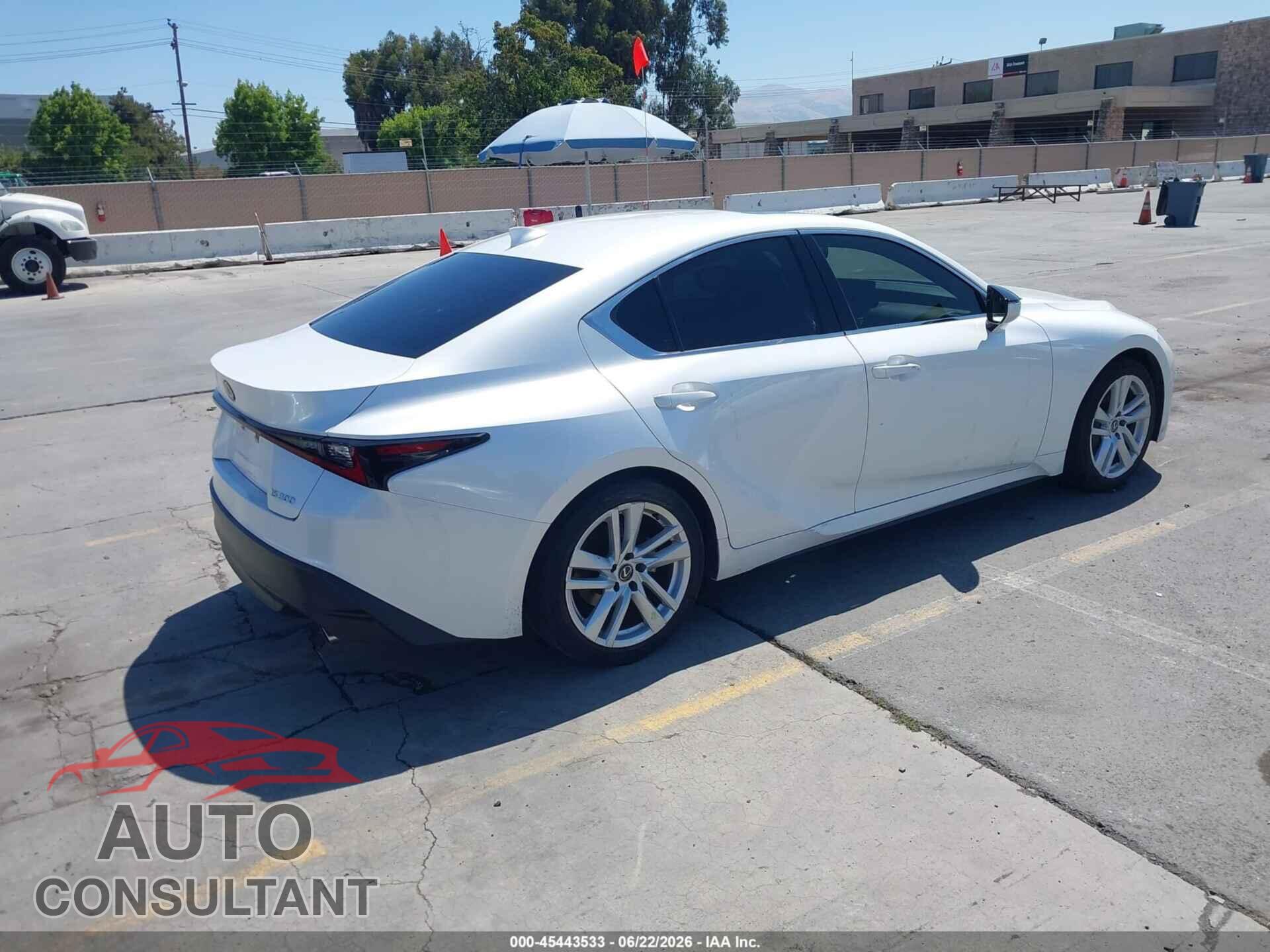 LEXUS IS 300 2023 - JTHCA1D2XP5125532