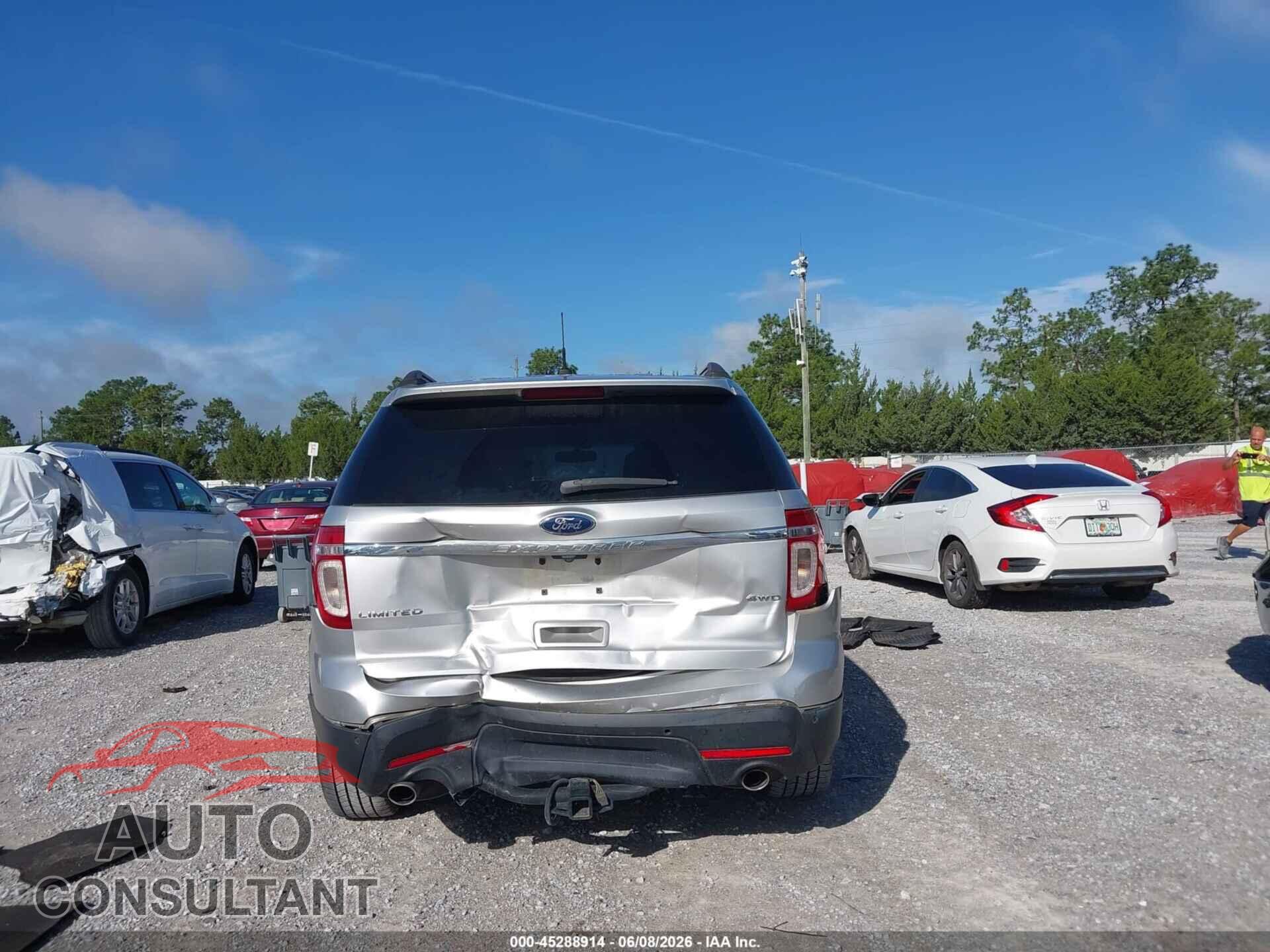 FORD EXPLORER 2011 - 1FMHK8F89BGA92059