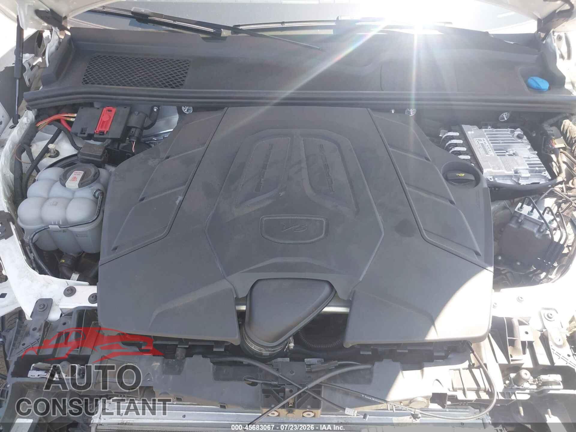 PORSCHE CAYENNE 2024 - WP1AA2AY8RDA07767