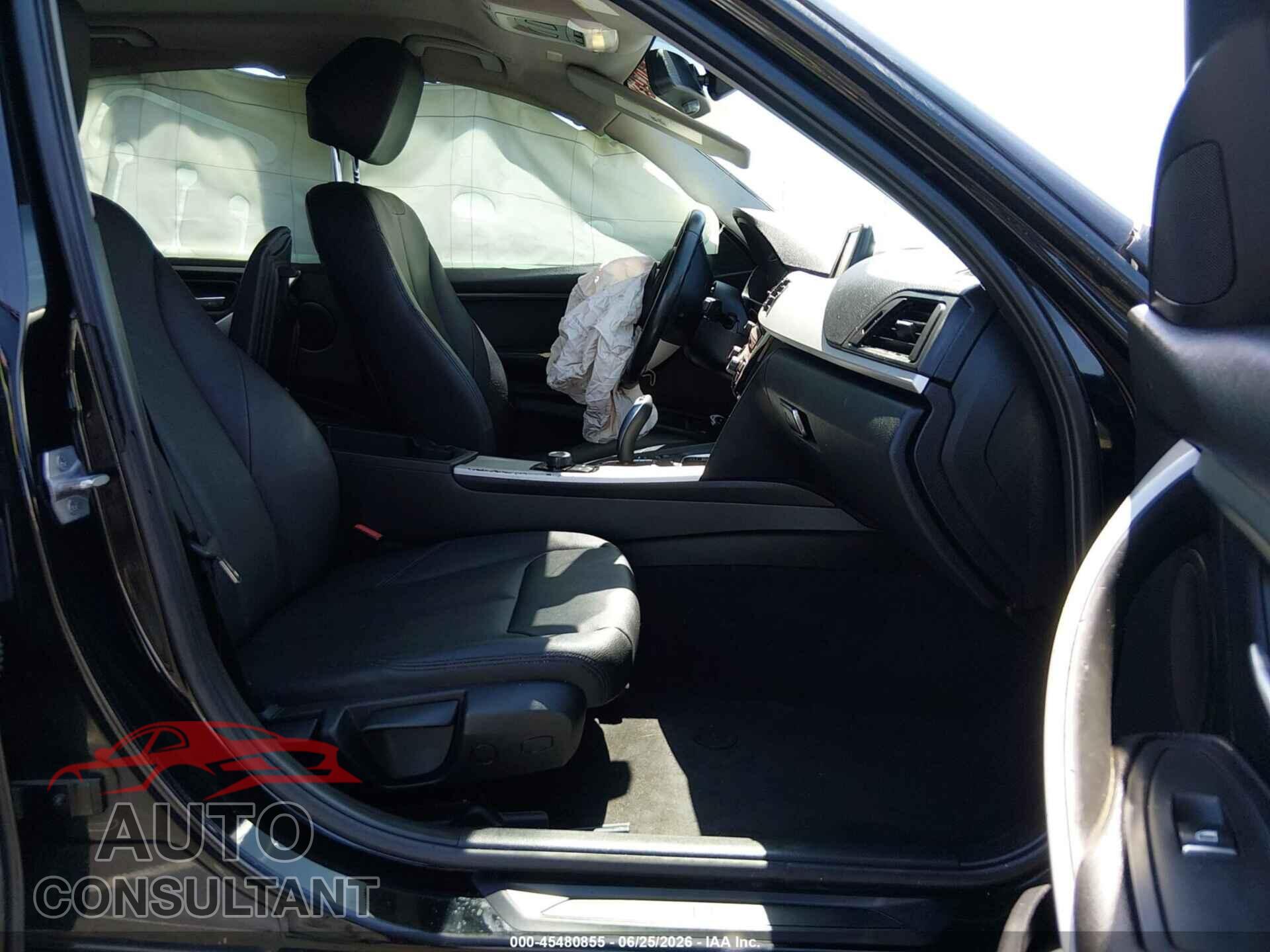 BMW 320I 2016 - WBA8E1G56GNT99776