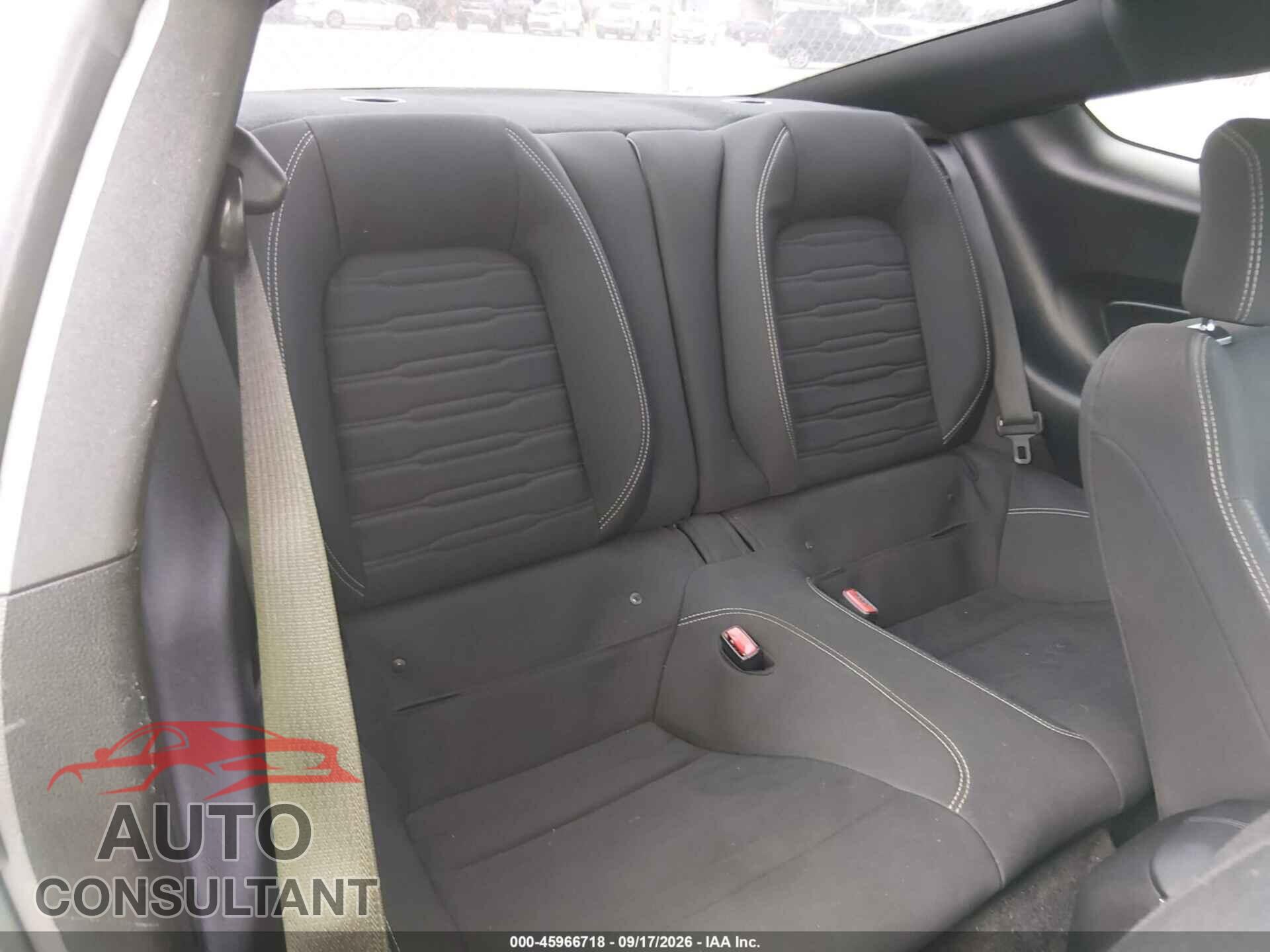FORD MUSTANG 2017 - 1FA6P8TH1H5265052