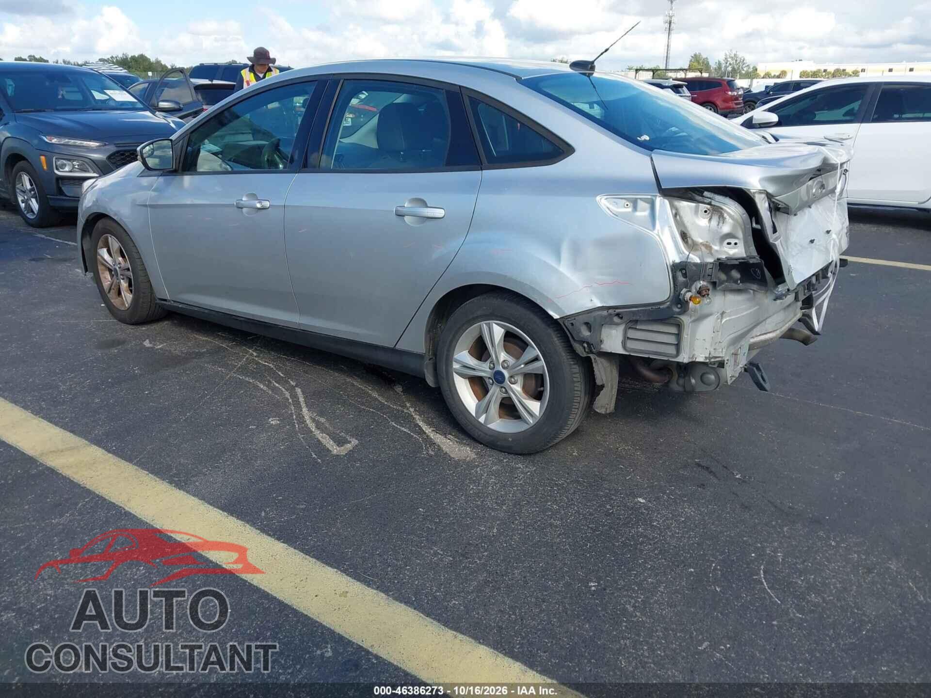 FORD FOCUS 2014 - 1FADP3F23EL400637
