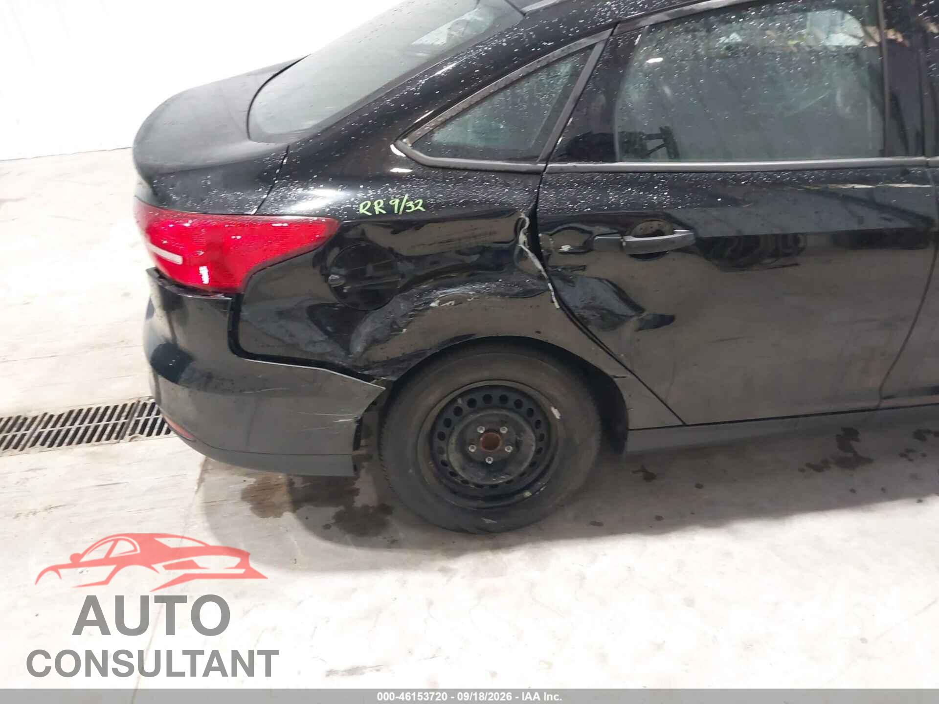 FORD FOCUS 2017 - 1FADP3E27HL337452