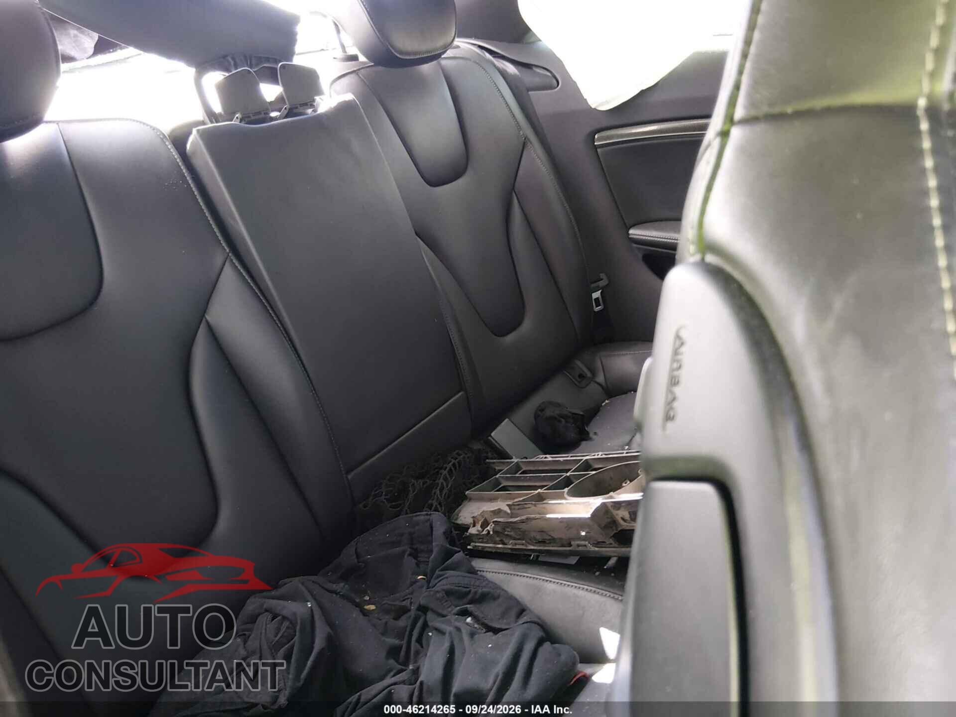 AUDI S5 2014 - WAUCGAFRXEA033901