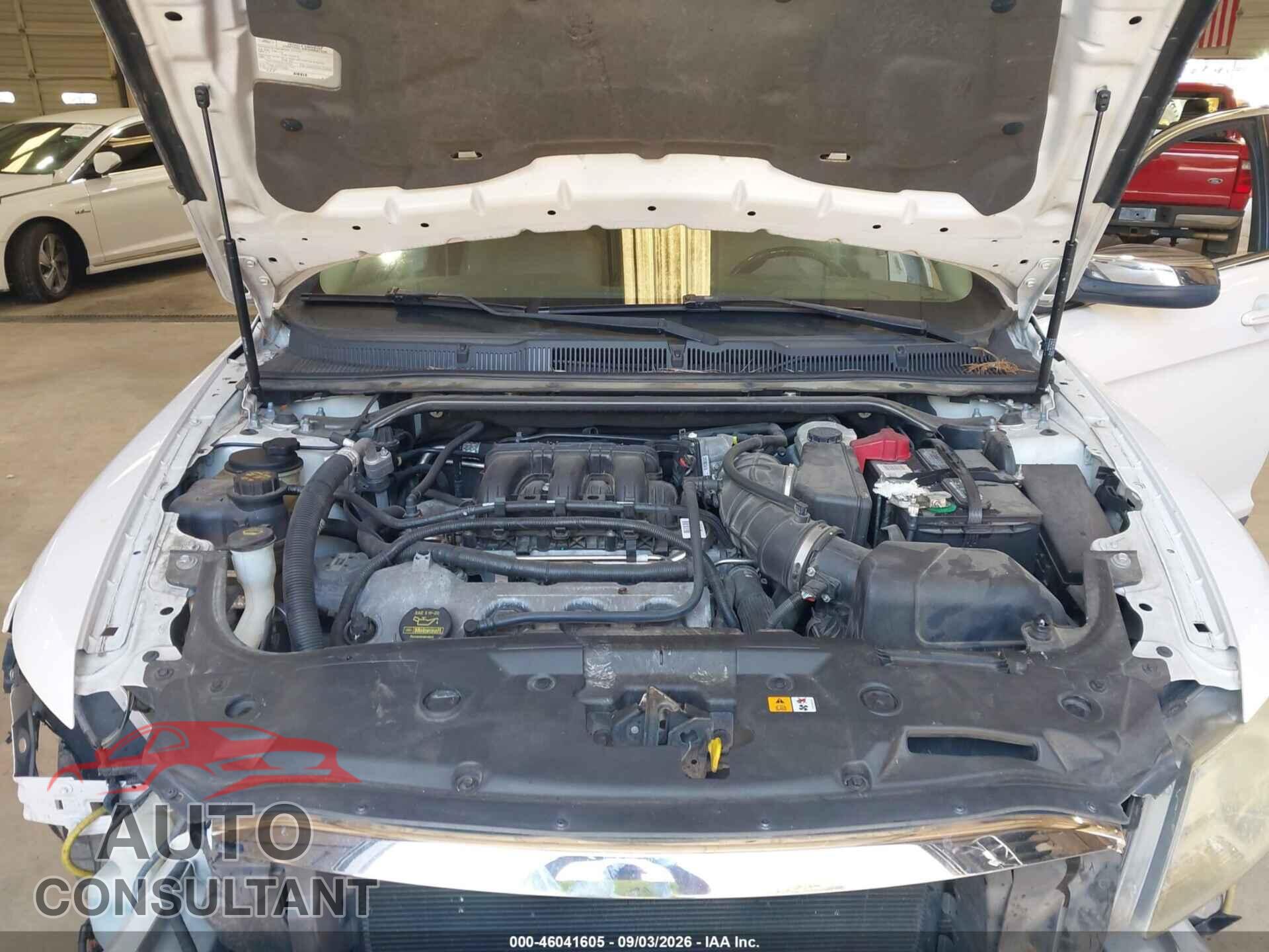 FORD TAURUS 2012 - 1FAHP2FW3CG109351