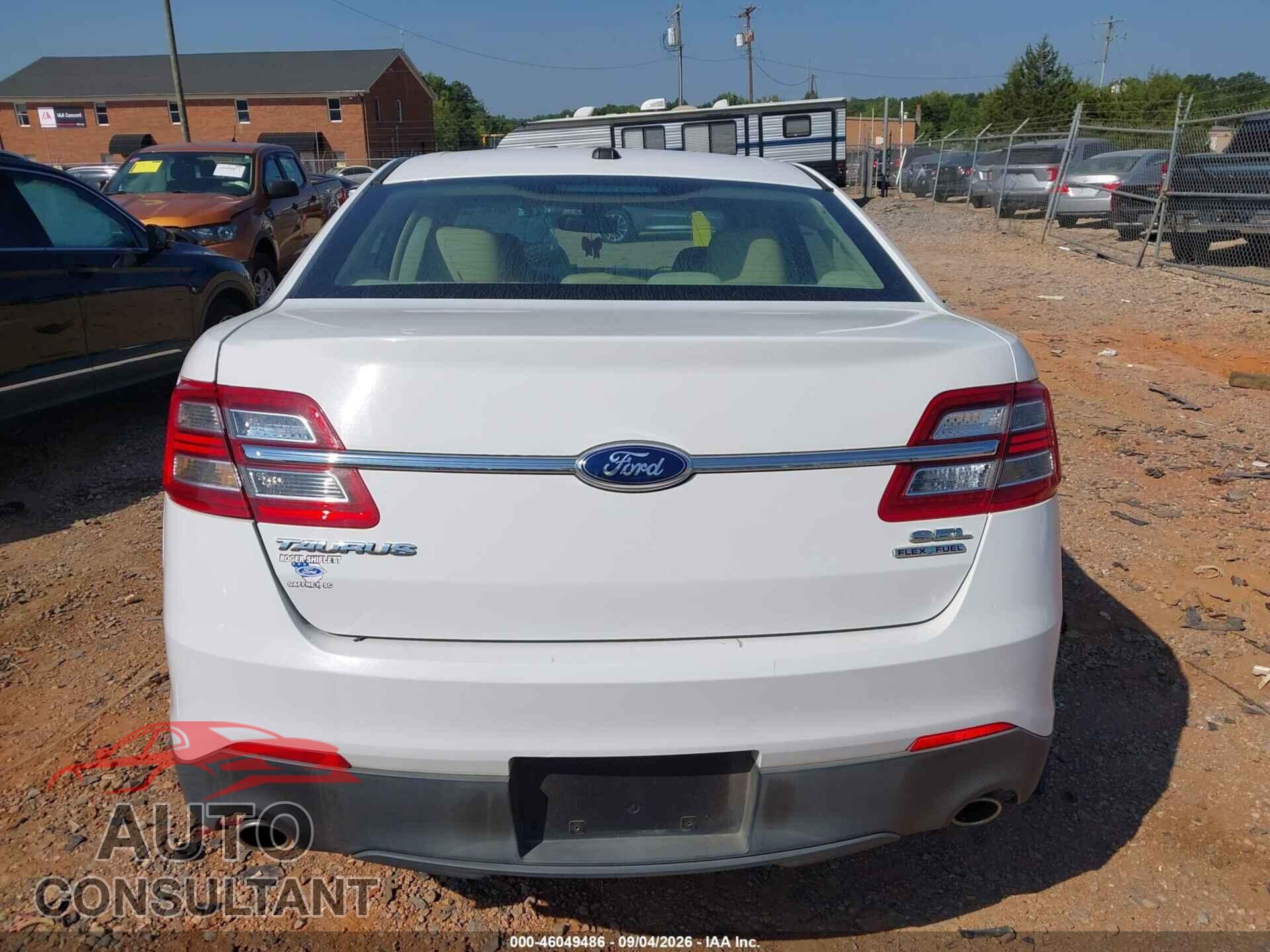 FORD TAURUS 2013 - 1FAHP2E84DG158921