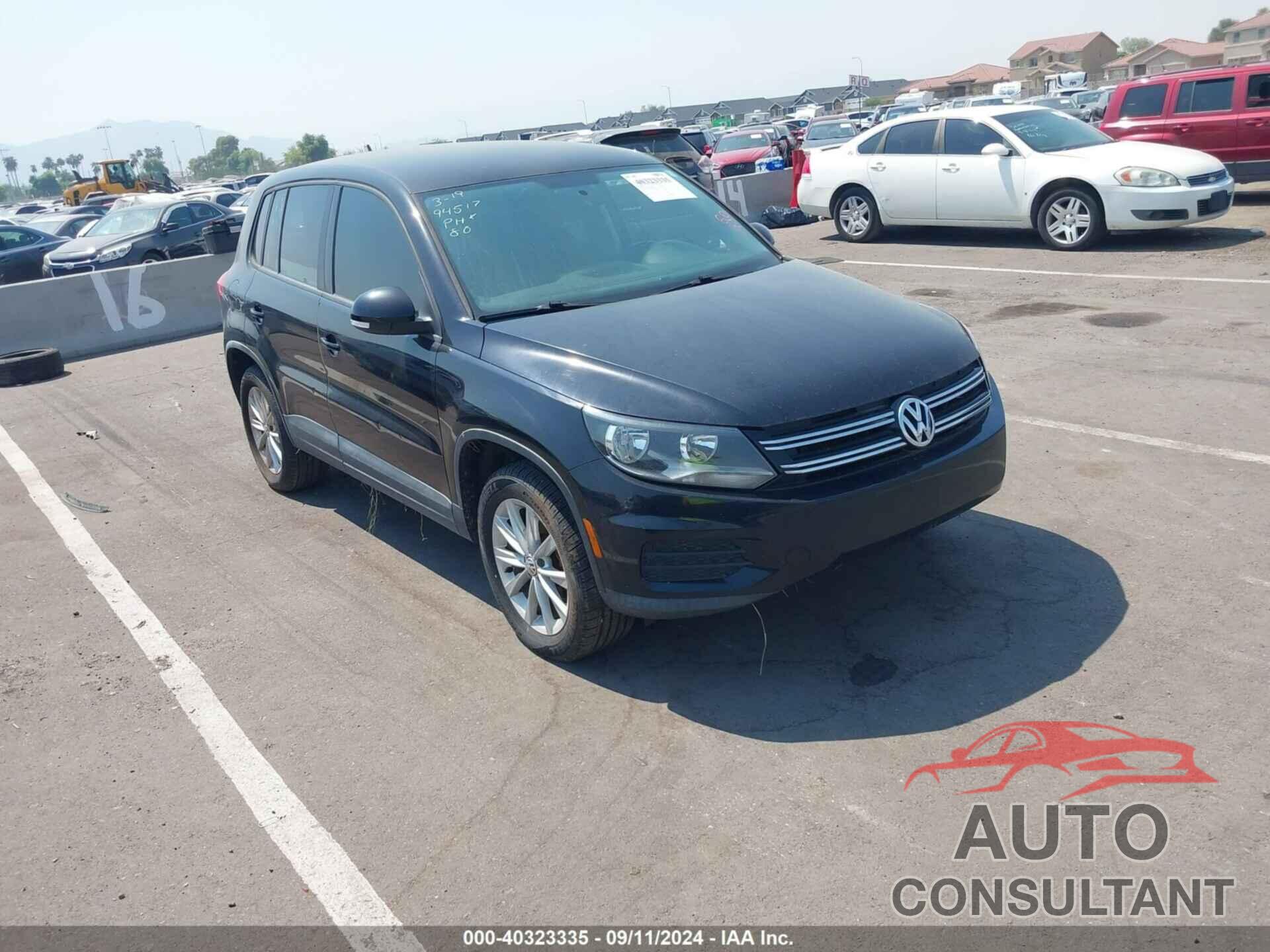 VOLKSWAGEN TIGUAN 2017 - WVGAV7AX4HK049997