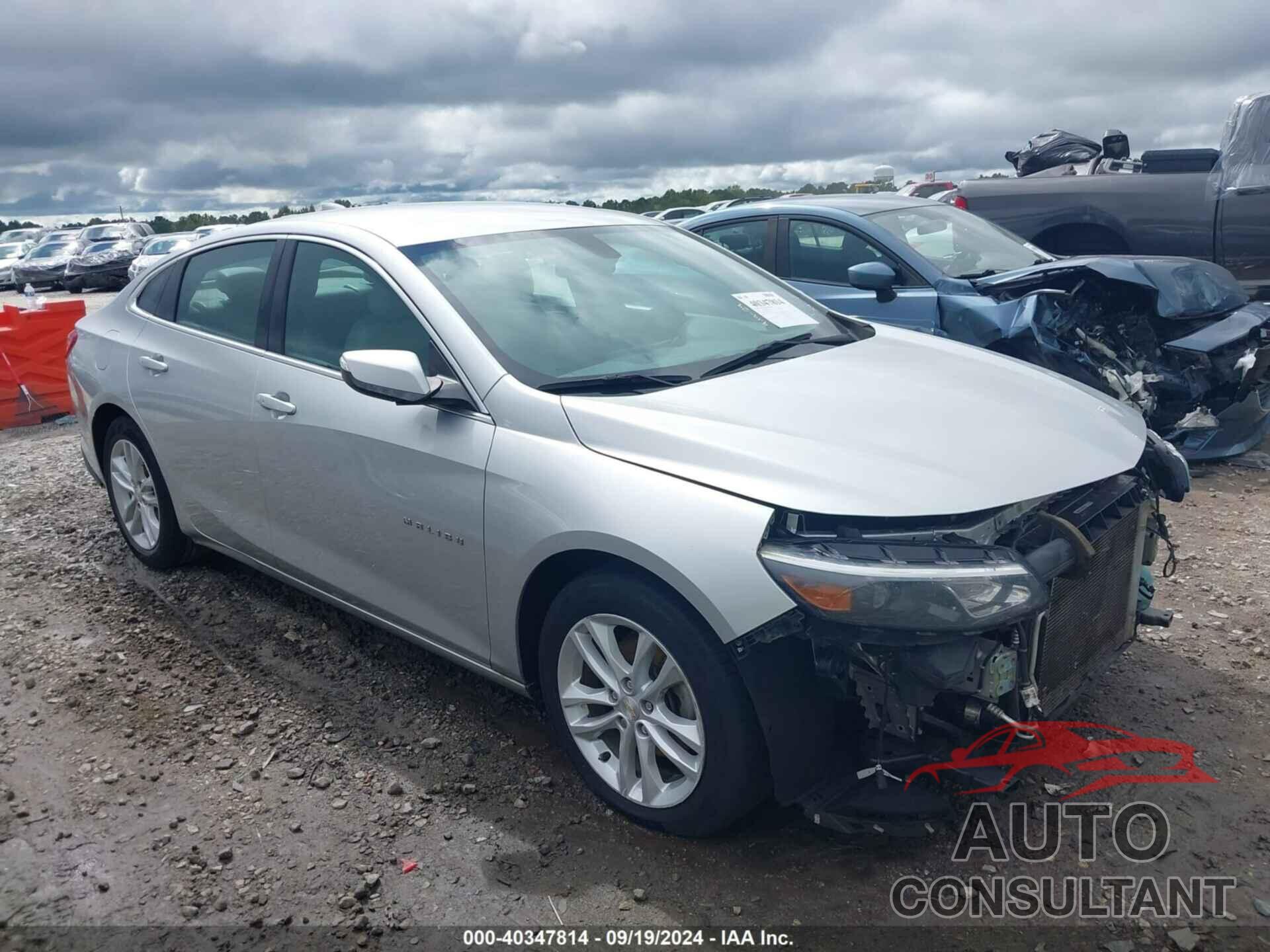 CHEVROLET MALIBU 2018 - 1G1ZD5ST9JF134044