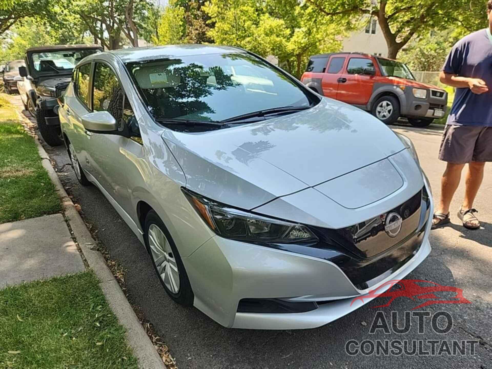 NISSAN LEAF 2023 - 1N4AZ1BV8PC557181