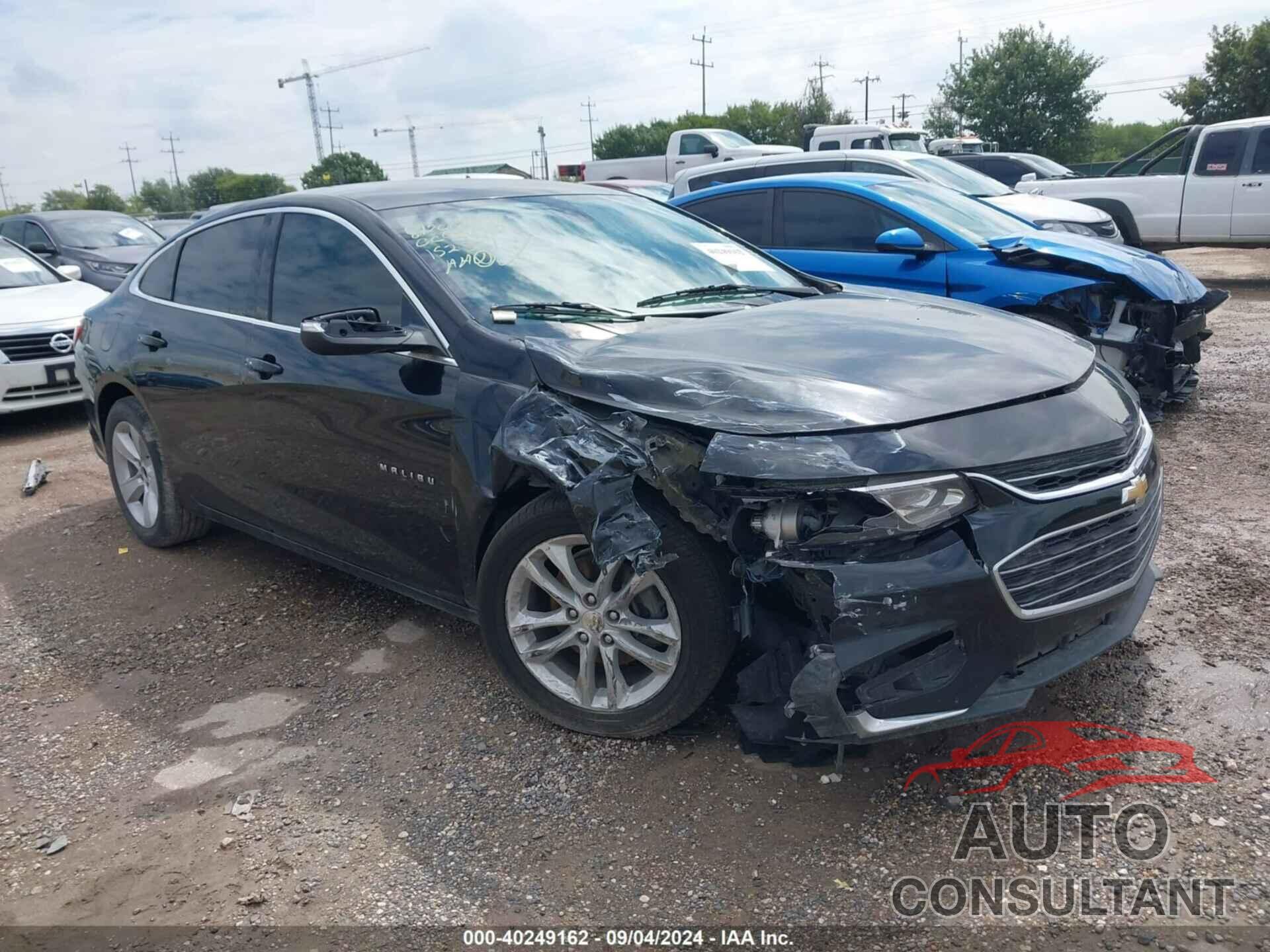 CHEVROLET MALIBU 2018 - 1G1ZD5ST1JF152571