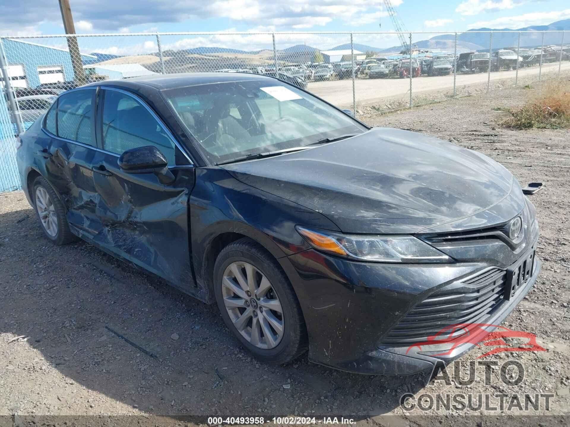 TOYOTA CAMRY 2018 - 4T1B11HK0JU073585