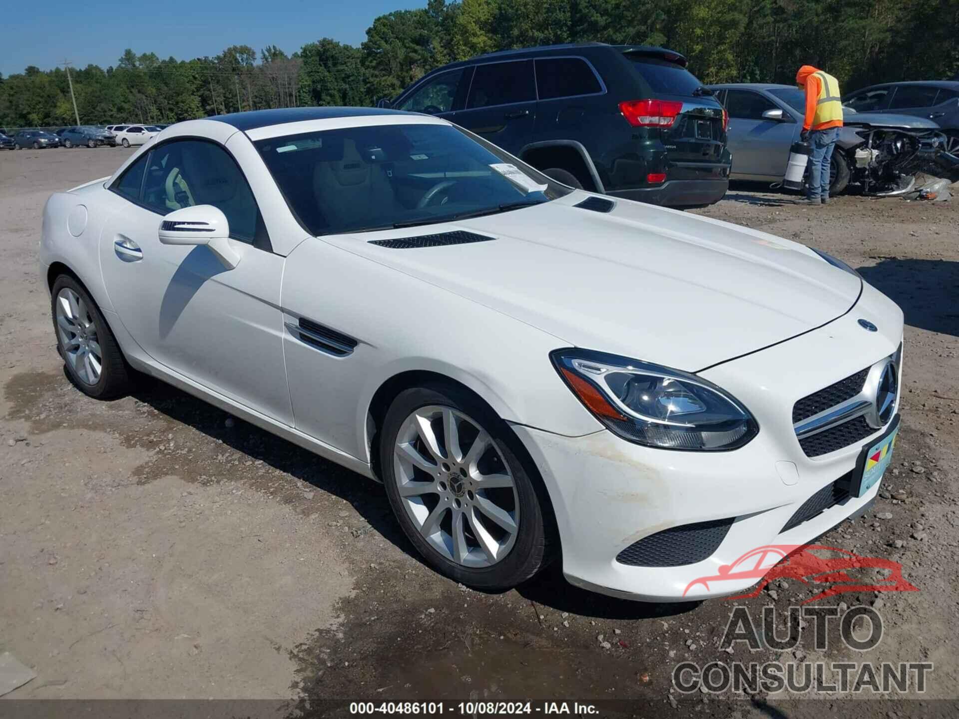 MERCEDES-BENZ SLC 300 2017 - WDDPK3JA4HF139709