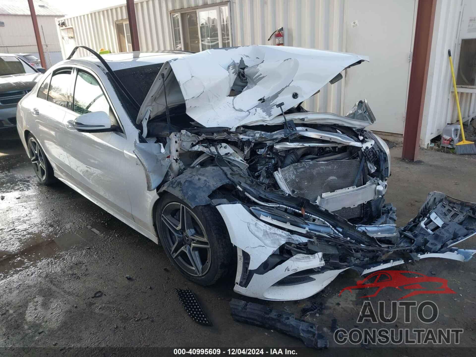 MERCEDES-BENZ C 300 2019 - 55SWF8DB2KU283524