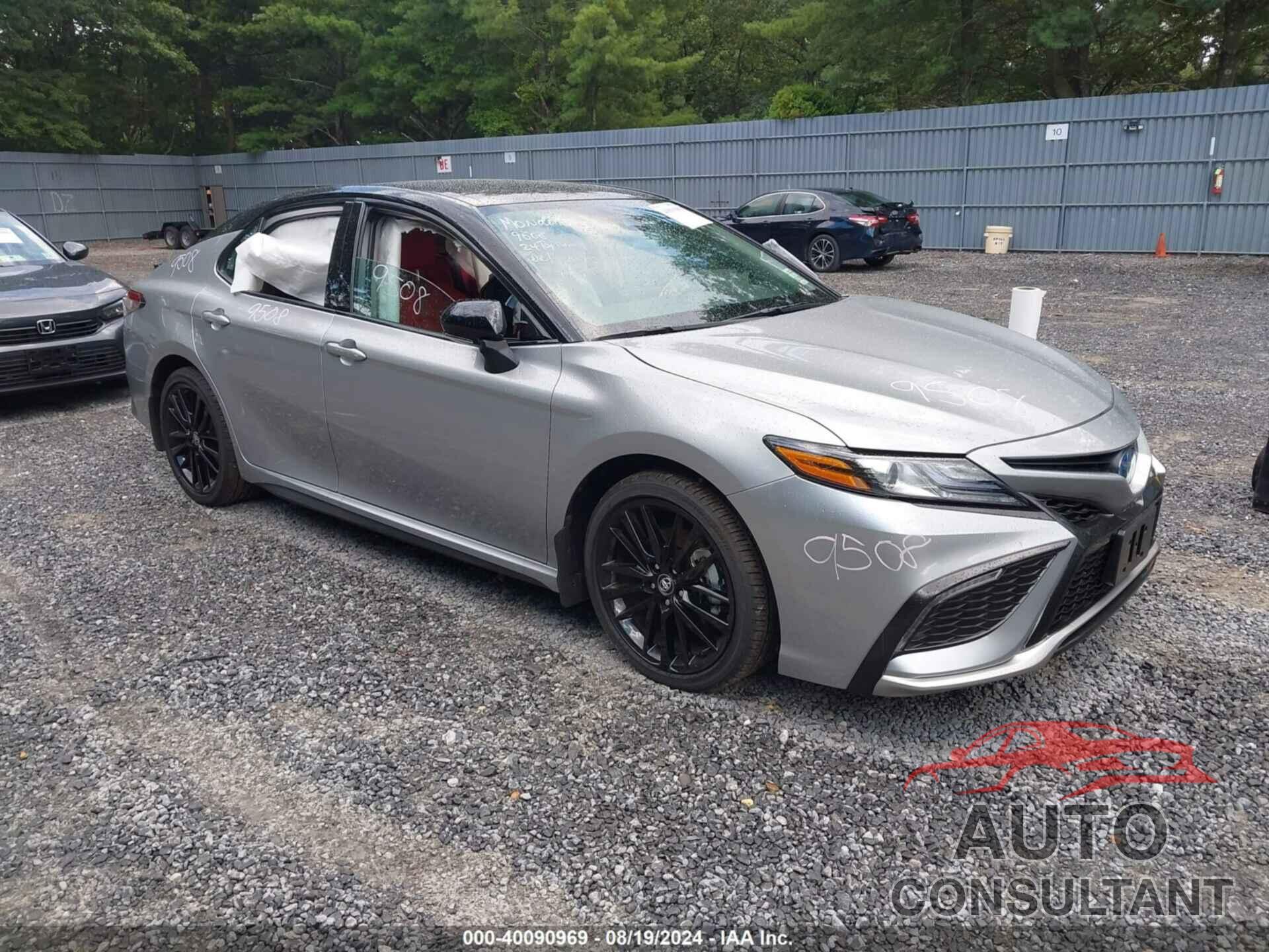 TOYOTA CAMRY HYBRID 2024 - 4T1K31AK4RU065151