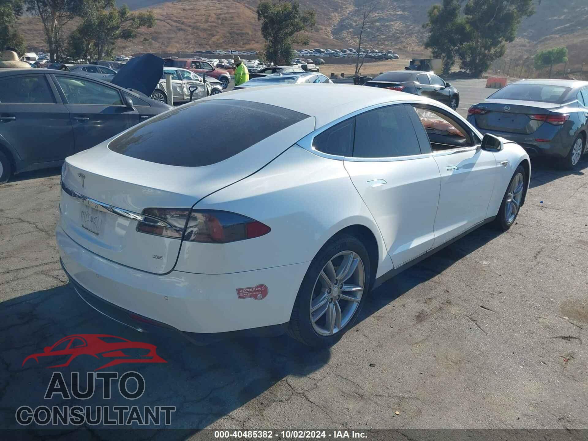 TESLA MODEL S 2013 - 5YJSA1CN1DFP22331