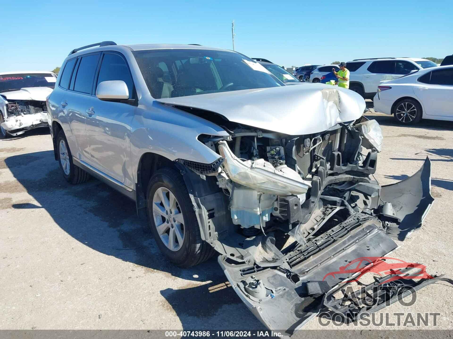 TOYOTA HIGHLANDER 2013 - 5TDZK3EH9DS127432