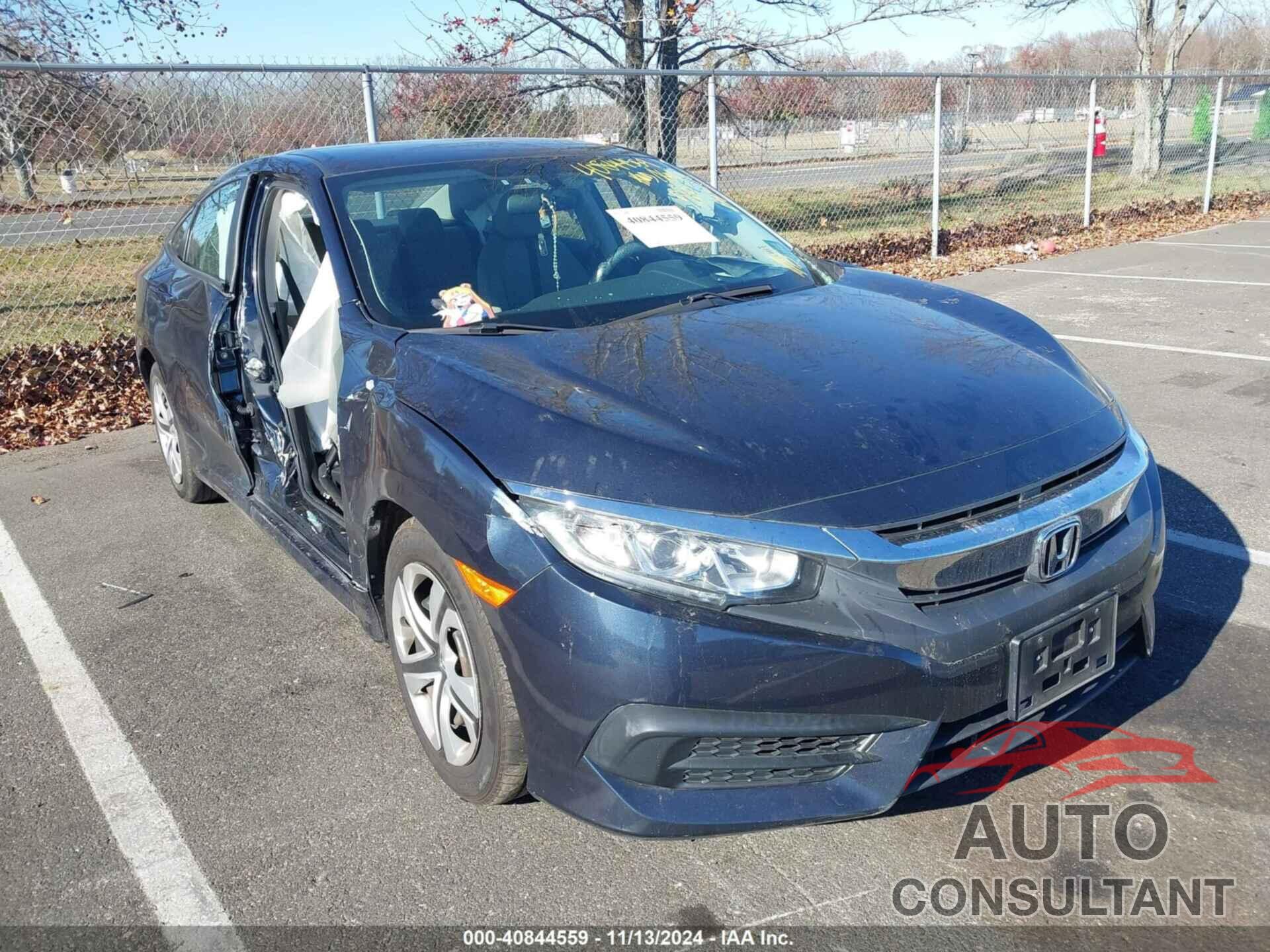 HONDA CIVIC 2018 - 2HGFC2F56JH539060