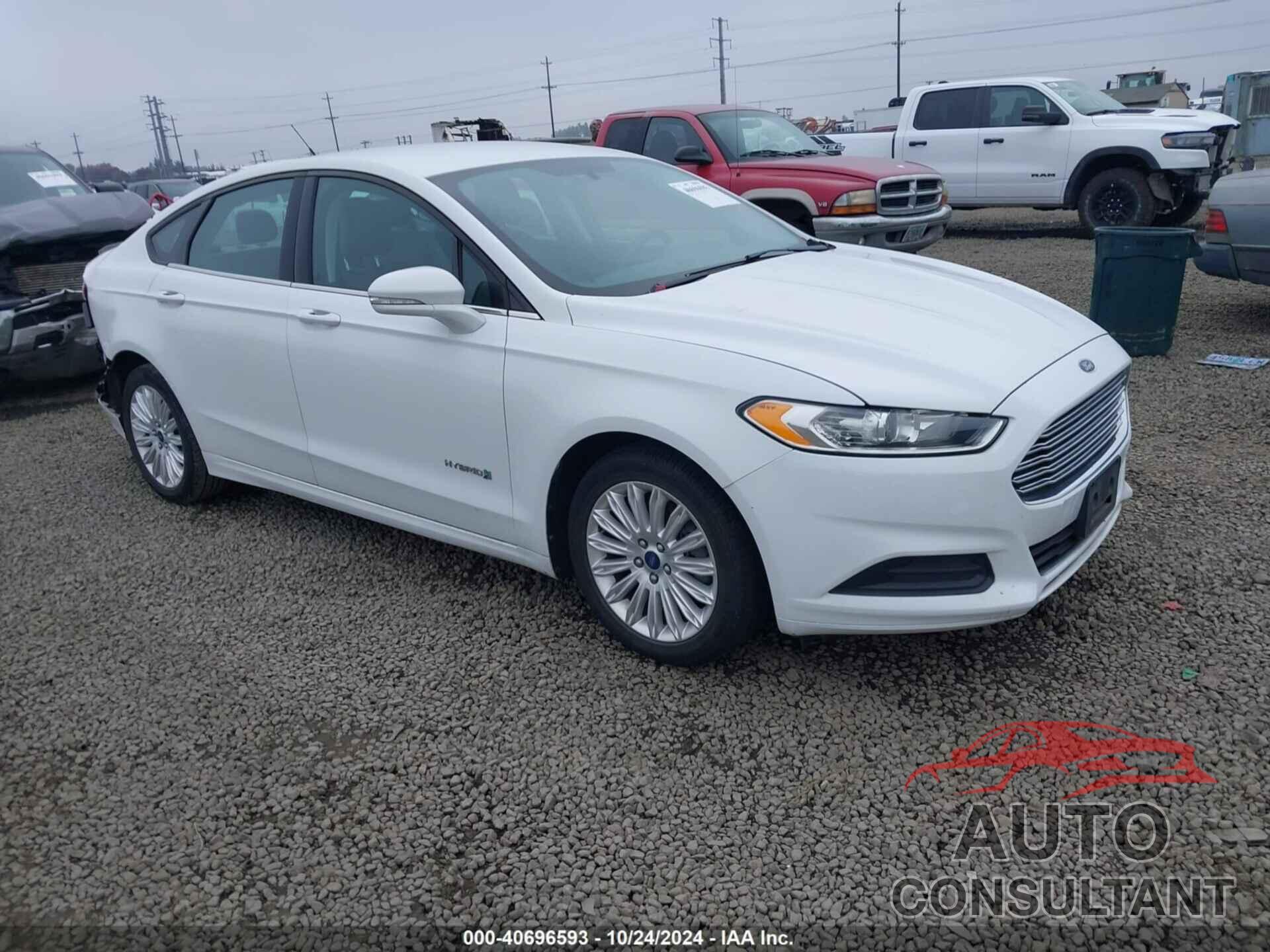 FORD FUSION HYBRID 2013 - 3FA6P0LU3DR306030
