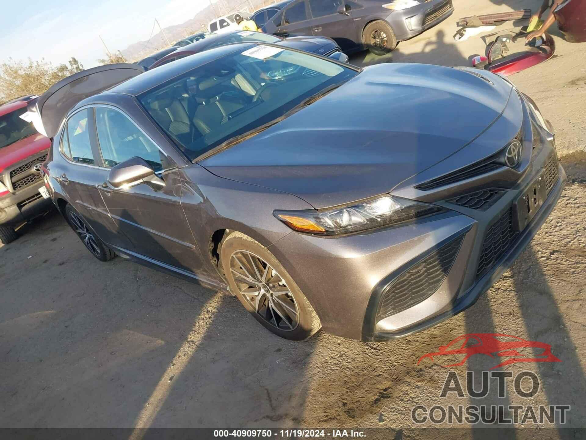 TOYOTA CAMRY 2024 - 4T1G11AK8RU887561