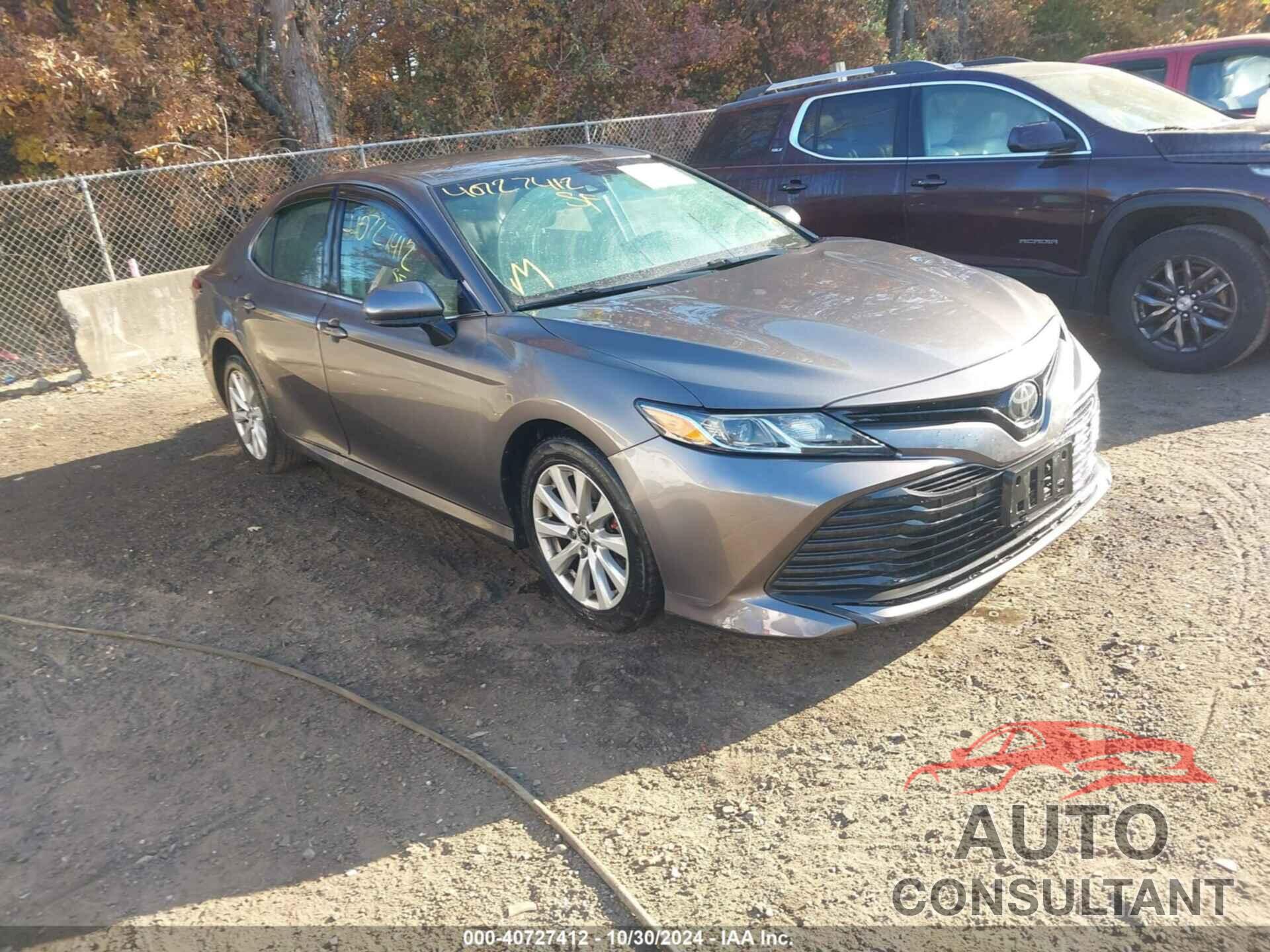 TOYOTA CAMRY 2018 - 4T1B11HK9JU591212