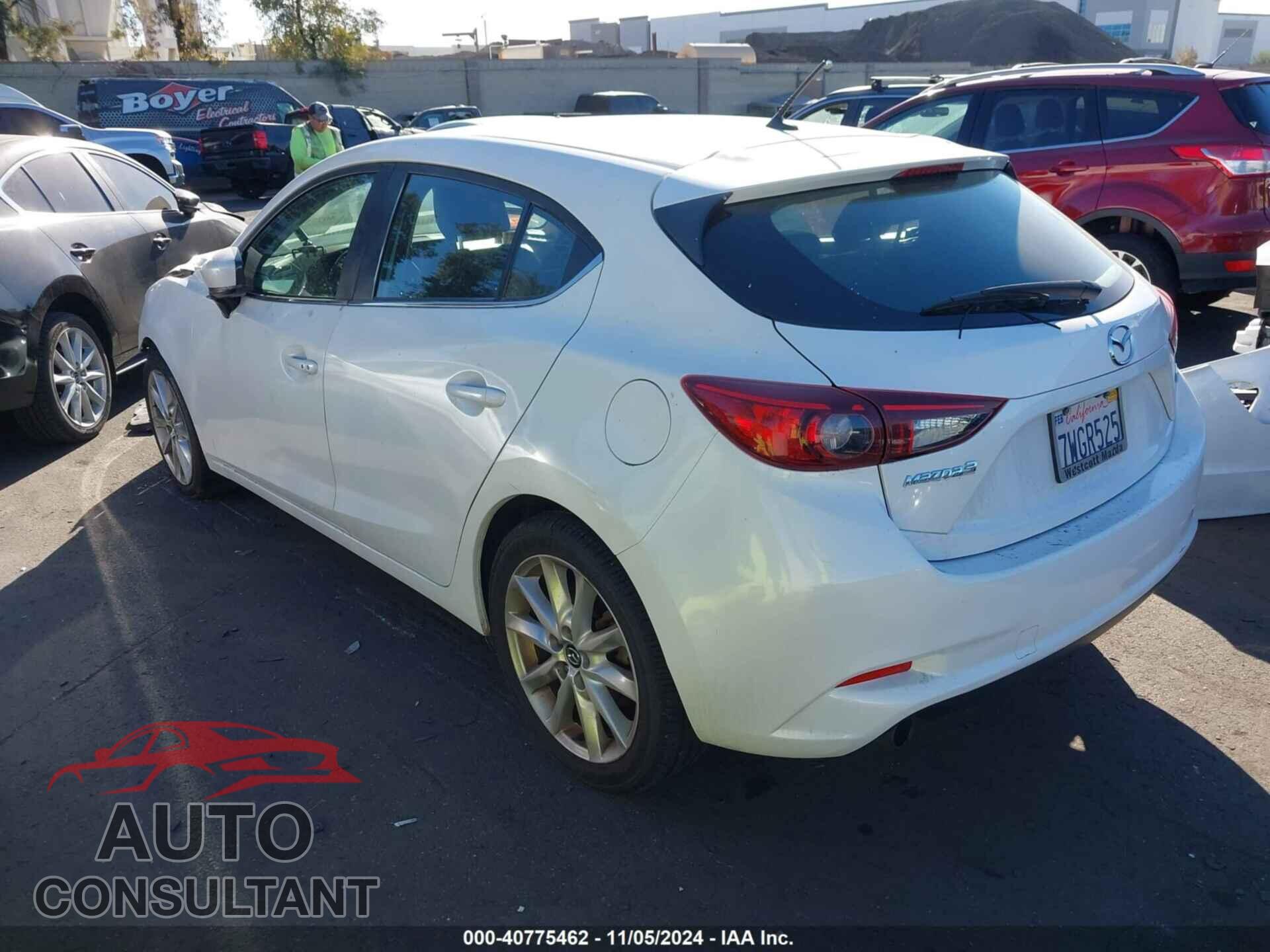 MAZDA MAZDA3 2017 - 3MZBN1L74HM108166