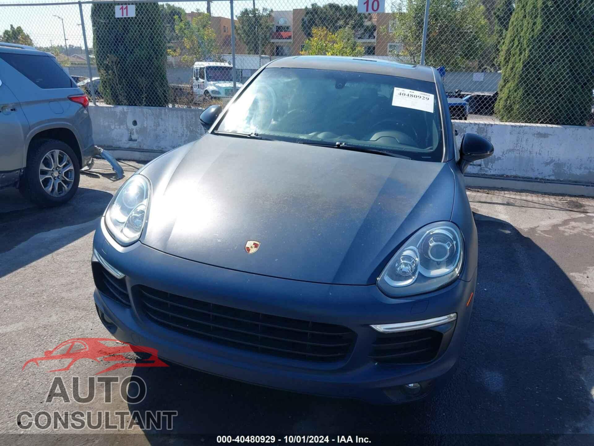 PORSCHE CAYENNE 2018 - WP1AA2A2XJKA04400