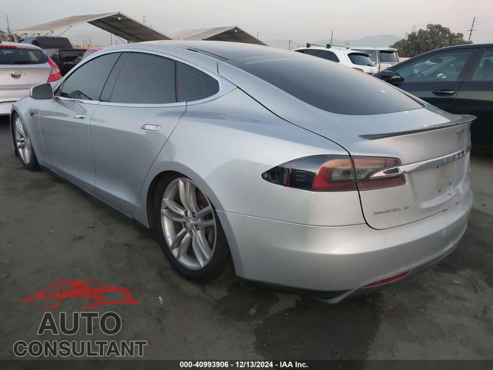 TESLA MODEL S 2013 - 5YJSA1CP9DFP08016