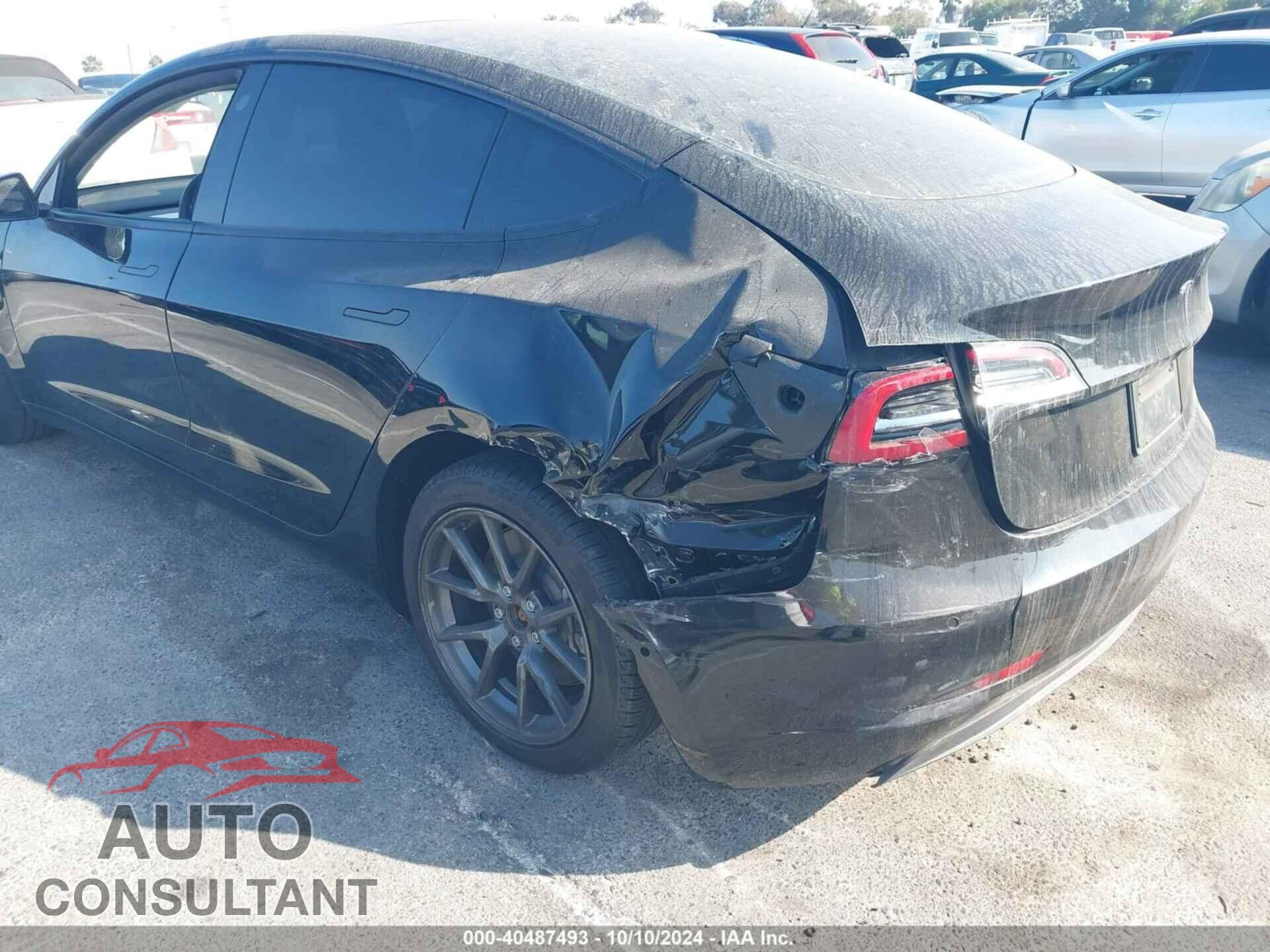 TESLA MODEL 3 2021 - 5YJ3E1EA1MF000618