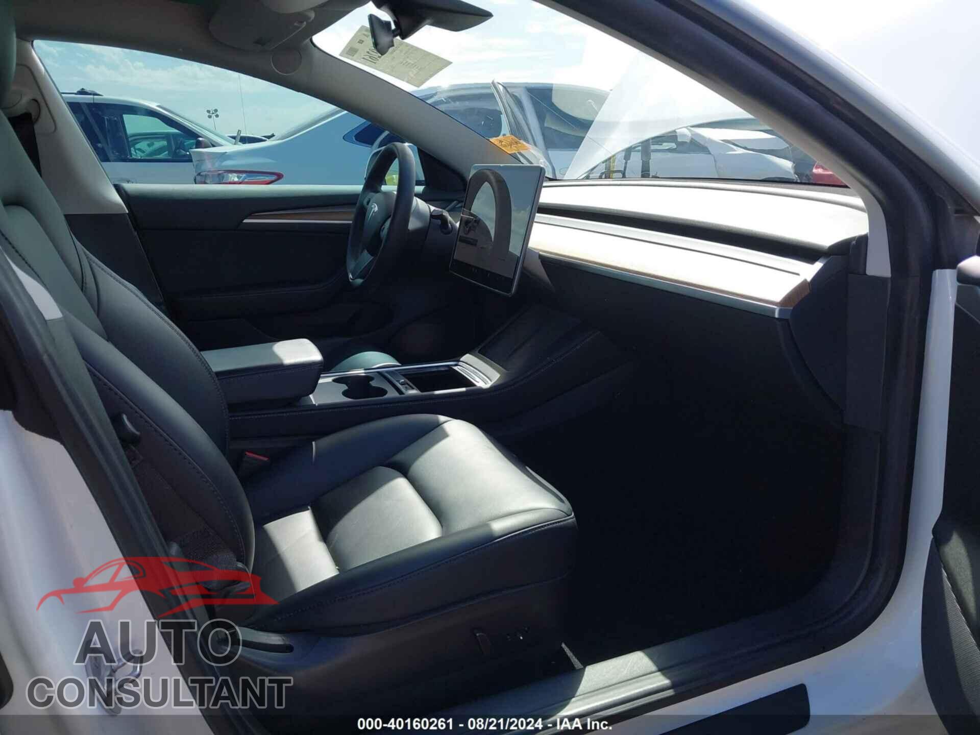 TESLA MODEL 3 2021 - 5YJ3E1EA9MF076538