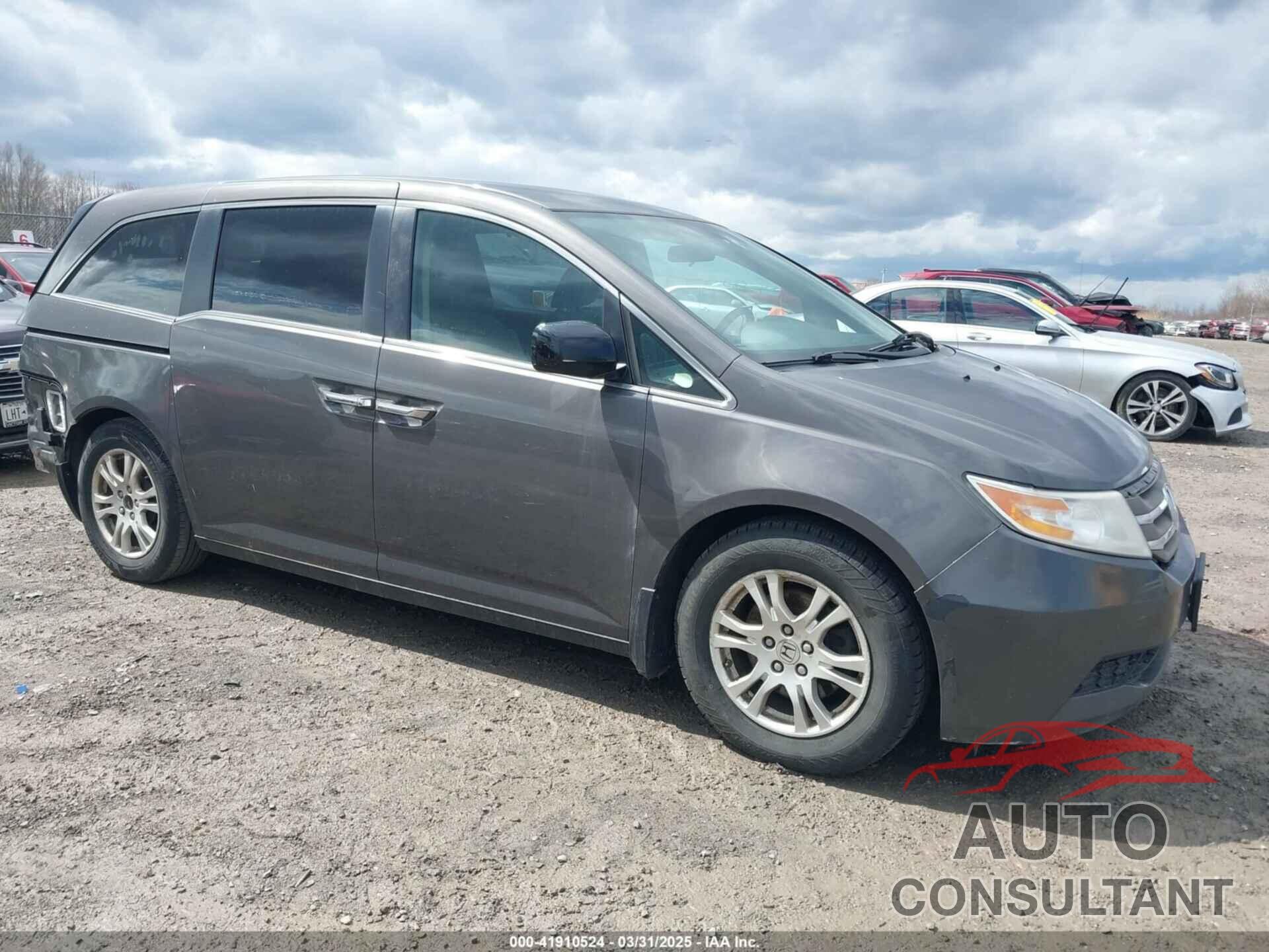 HONDA ODYSSEY 2013 - 5FNRL5H40DB068597