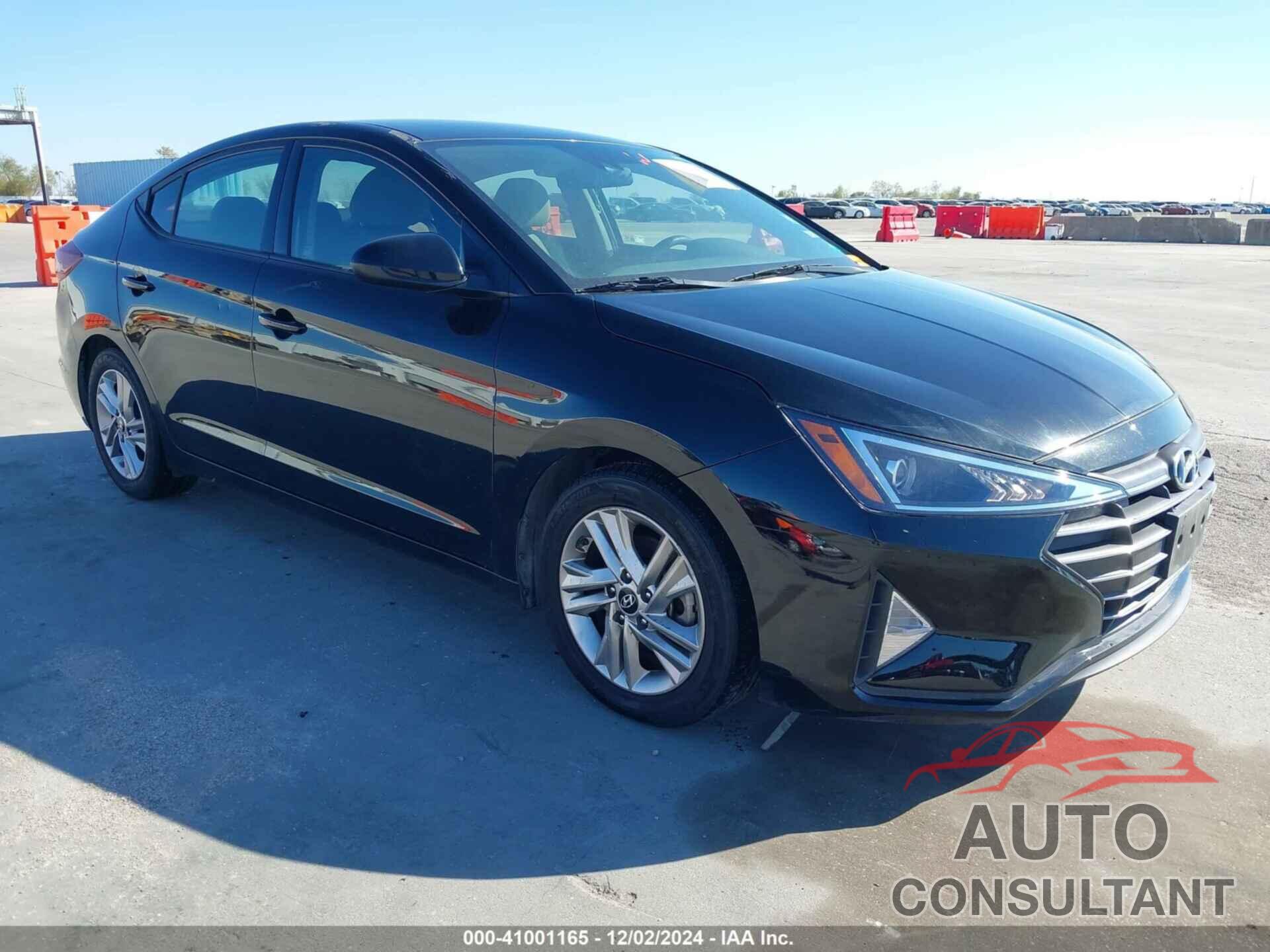 HYUNDAI ELANTRA 2019 - 5NPD84LF3KH470952
