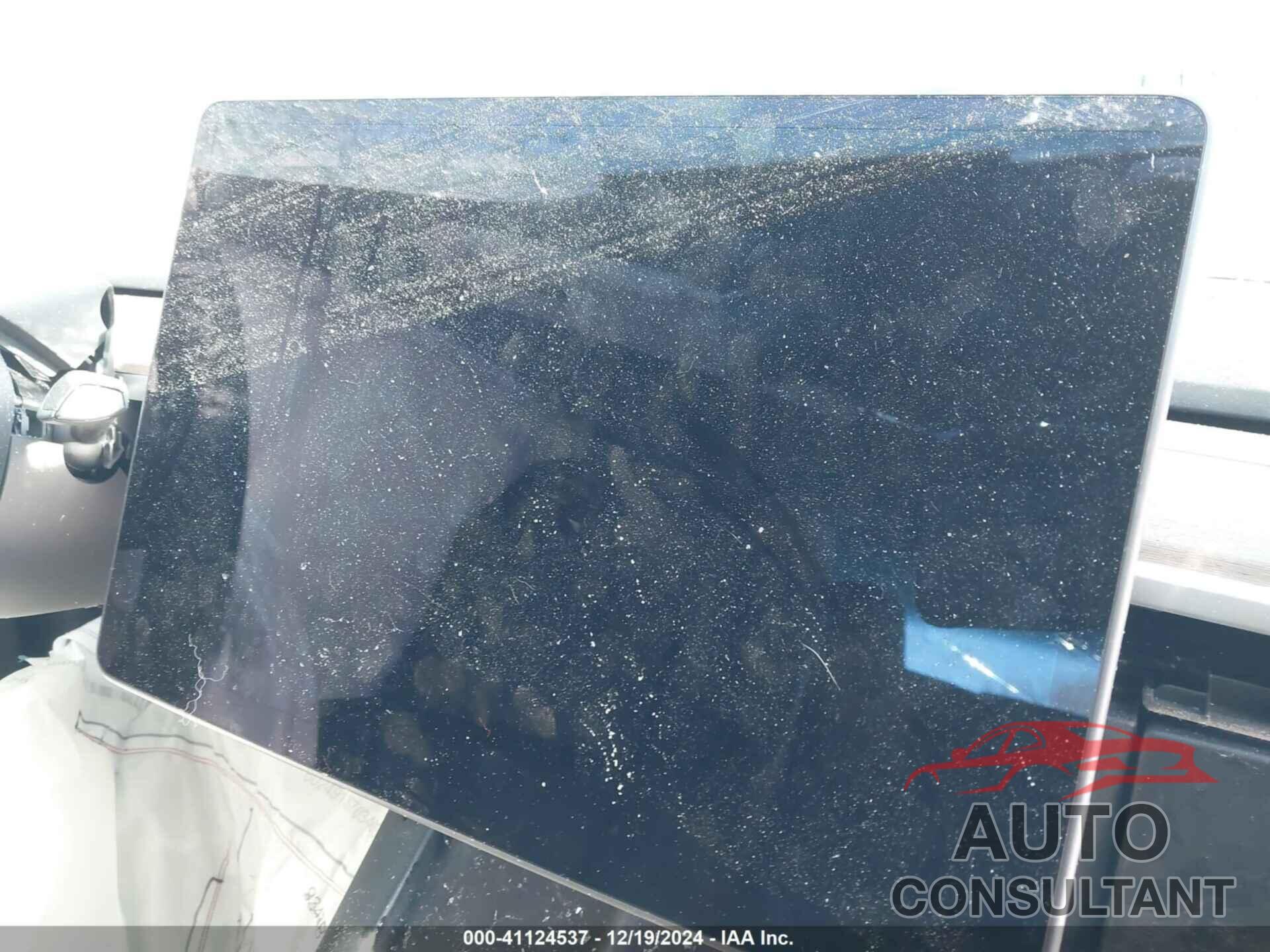 TESLA MODEL 3 2021 - 5YJ3E1EA5MF977051