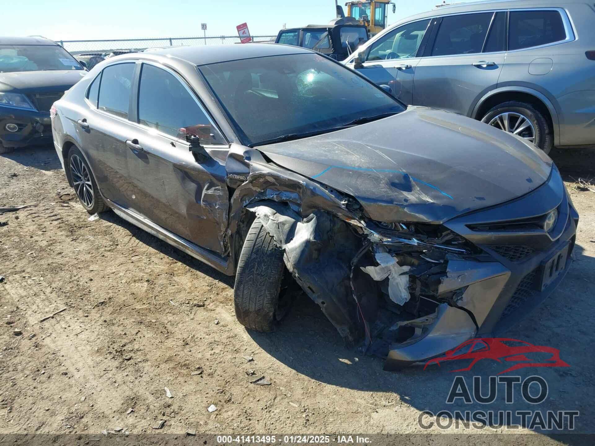 TOYOTA CAMRY HYBRID 2018 - 4T1B21HK0JU006613