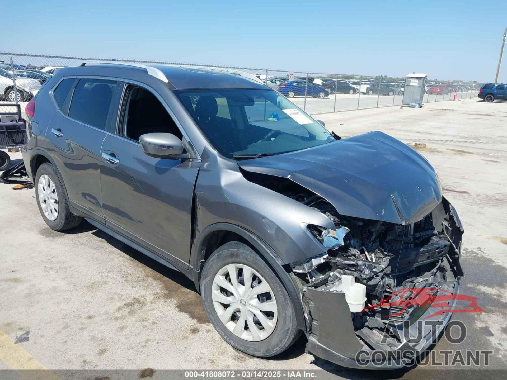 NISSAN ROGUE 2017 - KNMAT2MT9HP542986