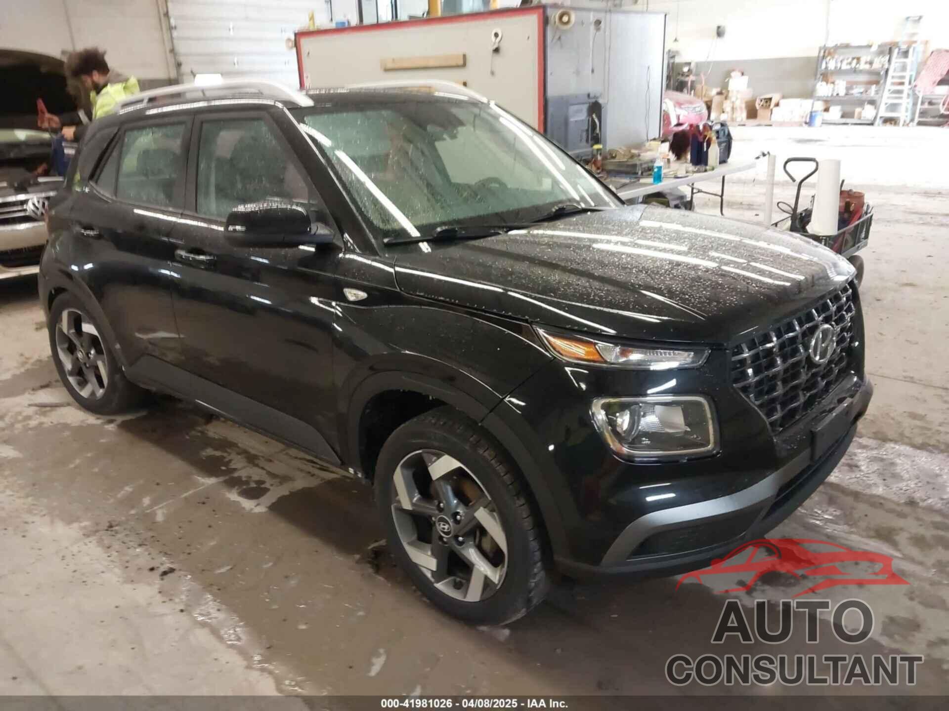 HYUNDAI VENUE 2023 - KMHRC8A32PU252398