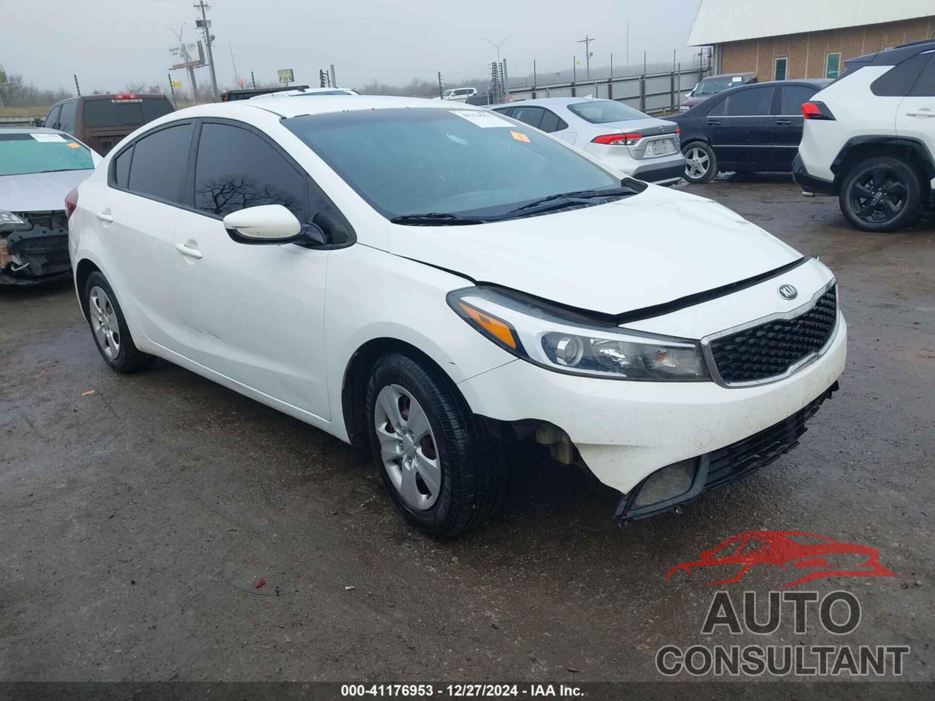 KIA FORTE 2018 - 3KPFK4A74JE175769