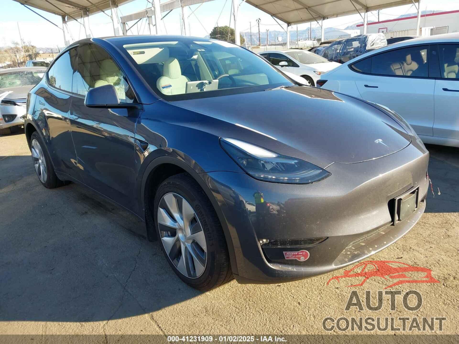 TESLA MODEL Y 2023 - 7SAYGDEE6PF897477