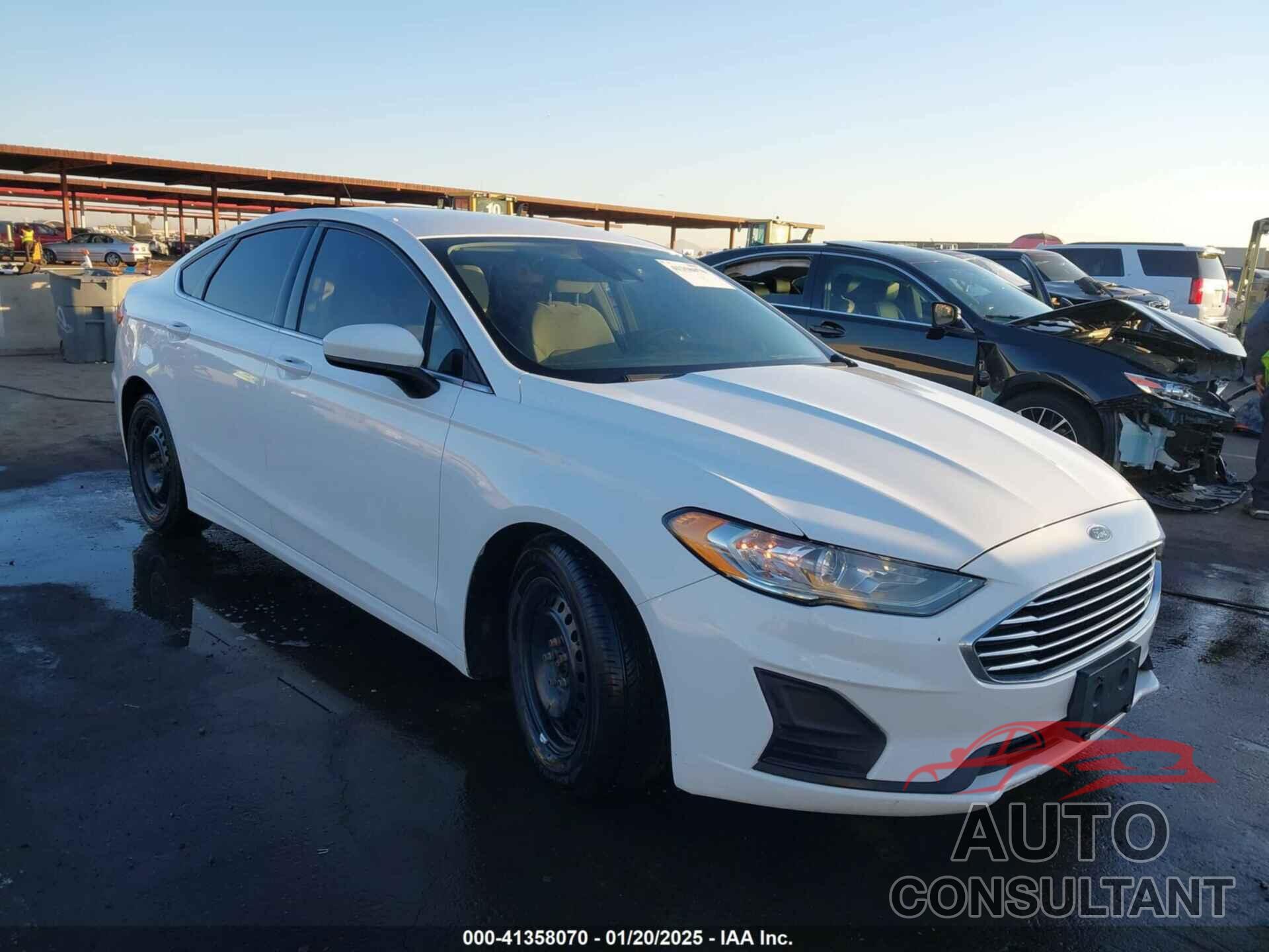 FORD FUSION 2019 - 3FA6P0G70KR149168