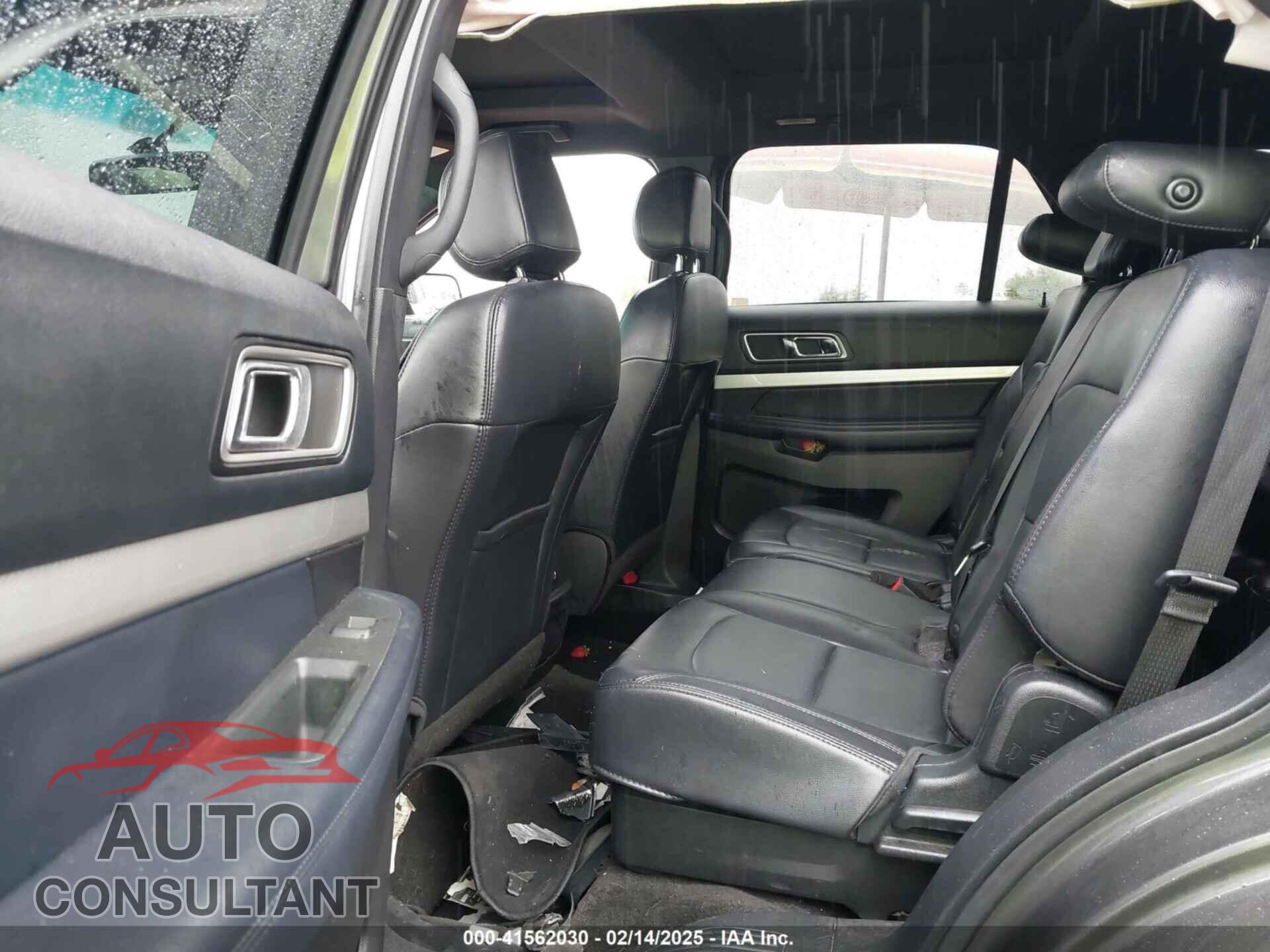FORD EXPLORER 2017 - 1FM5K7D80HGD90475