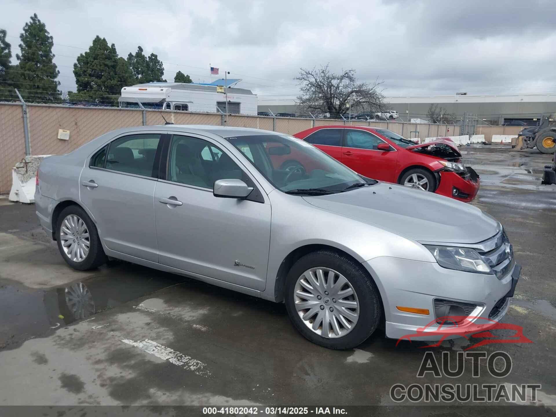FORD FUSION HYBRID 2010 - 3FADP0L31AR406458
