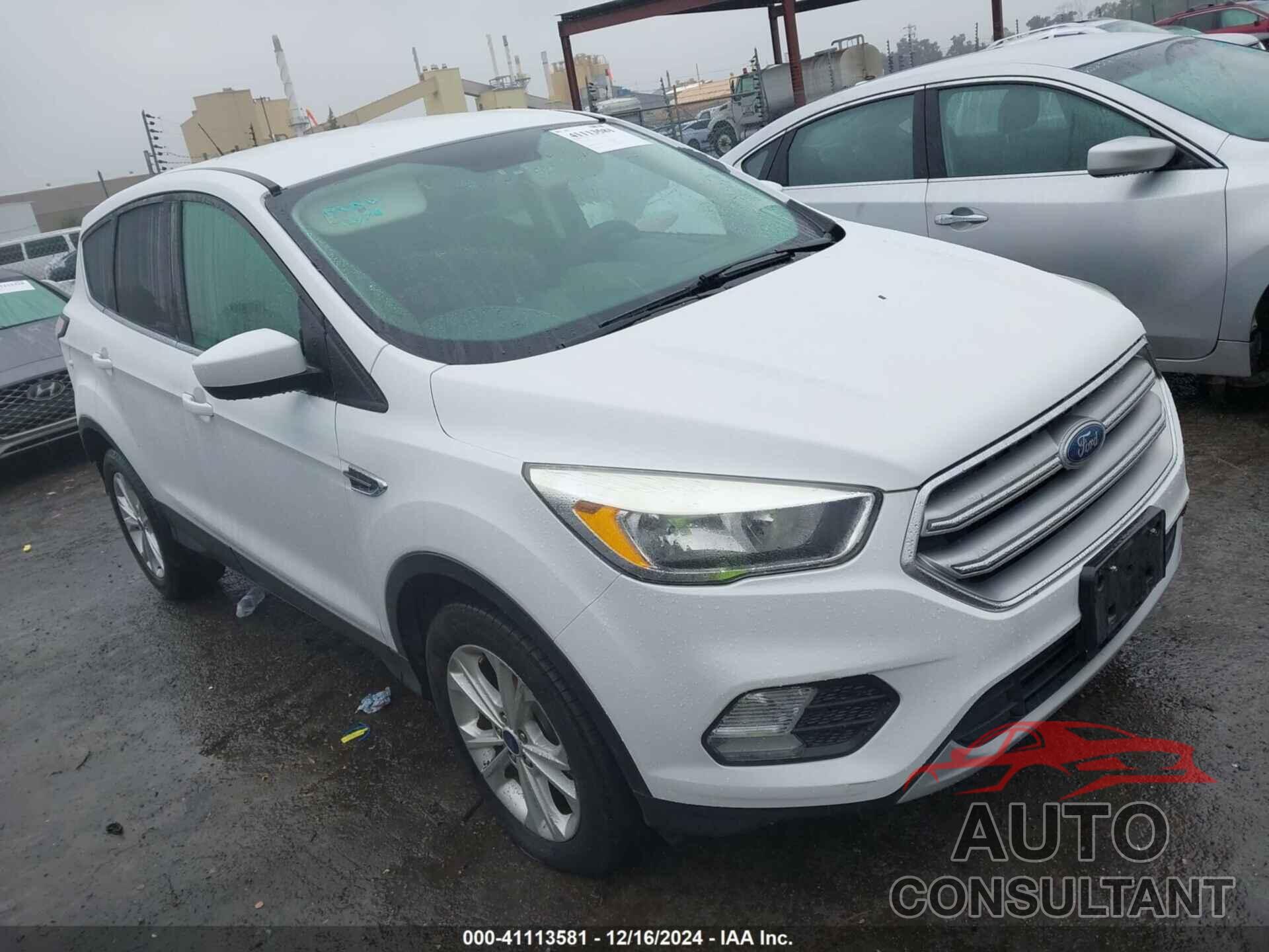 FORD ESCAPE 2017 - 1FMCU0GD0HUE39774