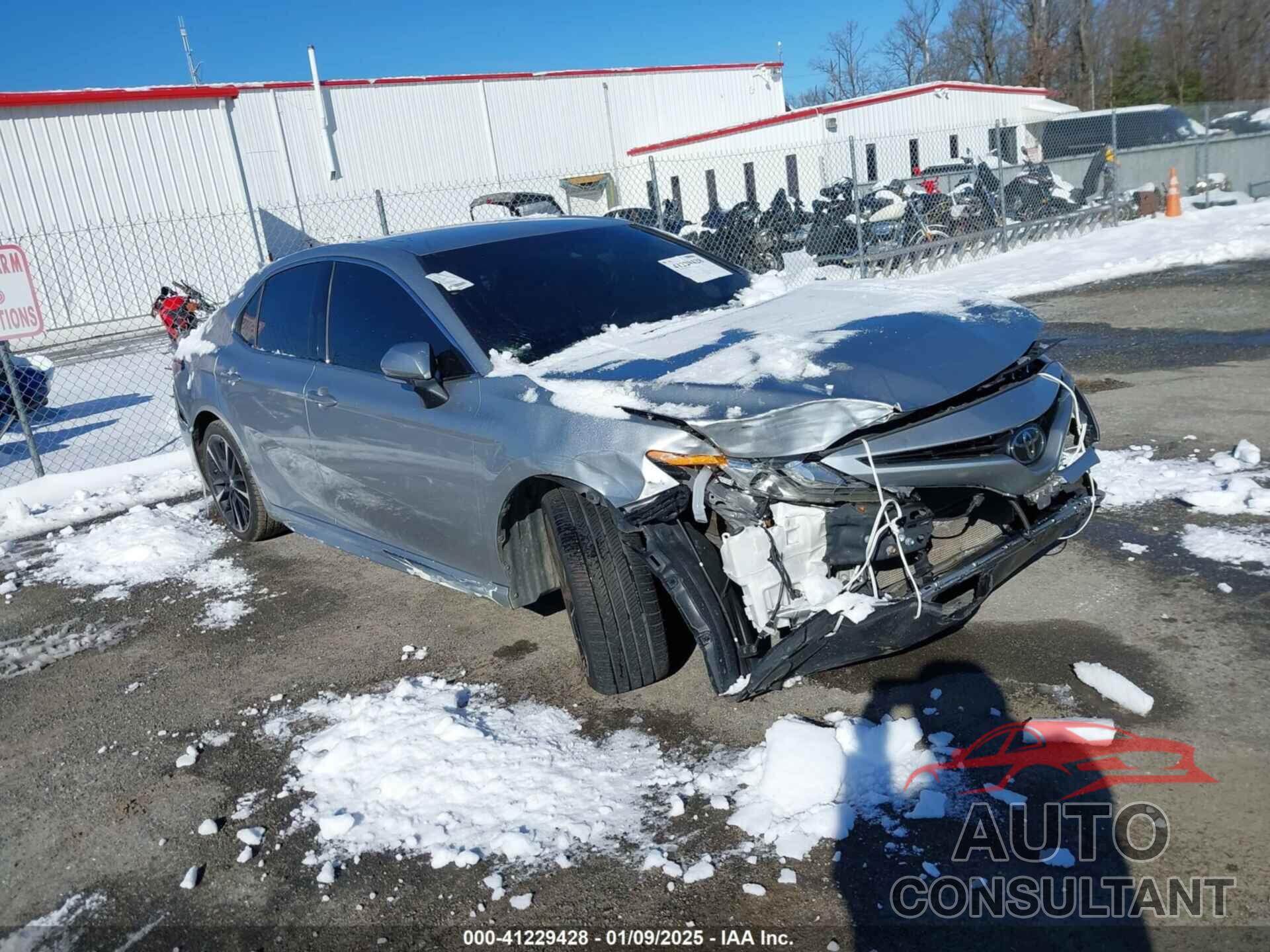 TOYOTA CAMRY 2018 - 4T1B61HK1JU048695